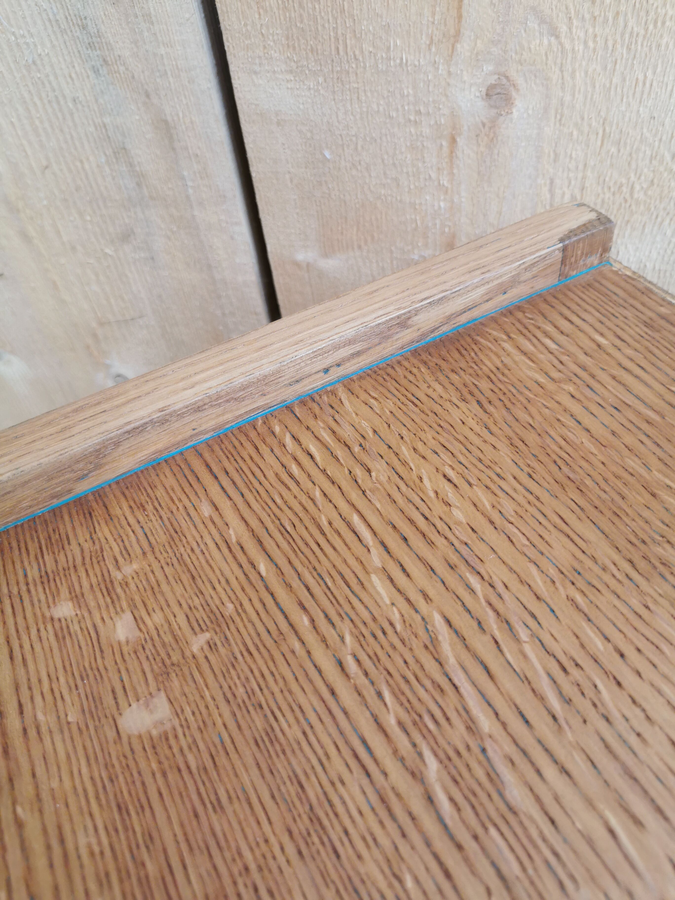 Chest of drawer compass feet