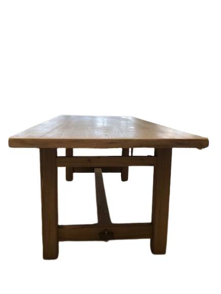 Table de salle à manger en chêne massif