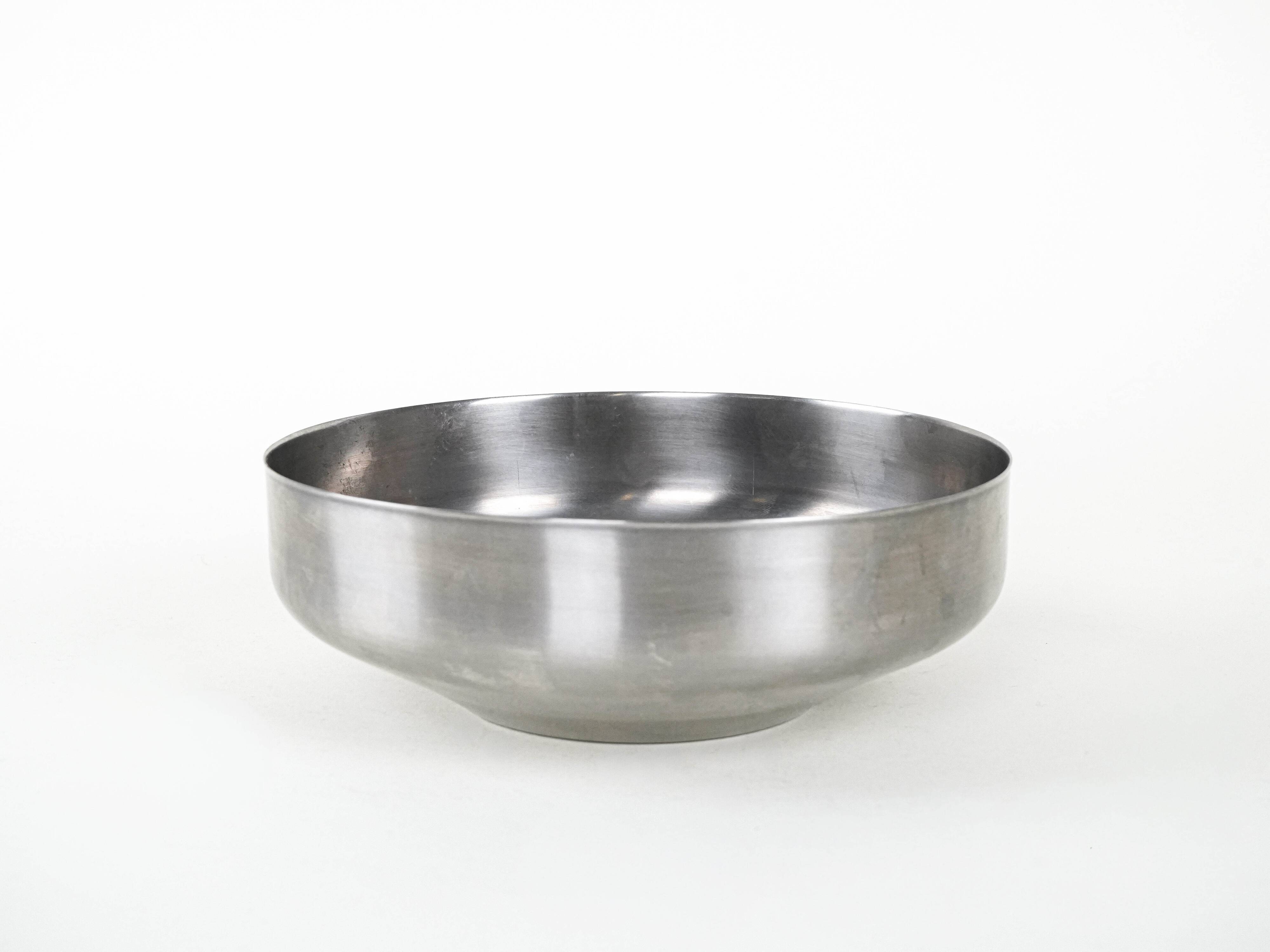 Set of stainless steel bowls, Italian design, 1980s, made in Italy