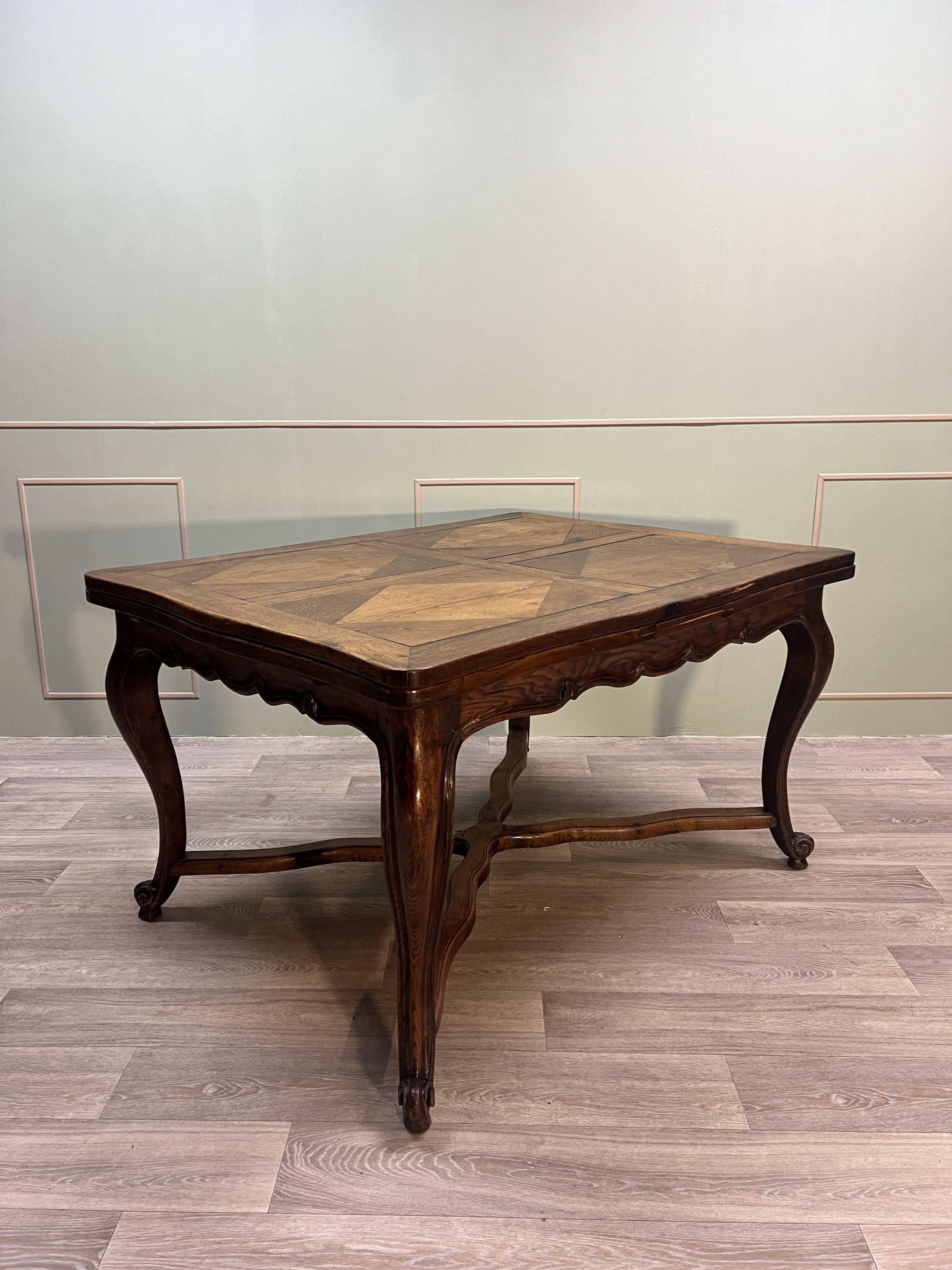 Dining room table in natural wood called italian style with parquet top 19th century