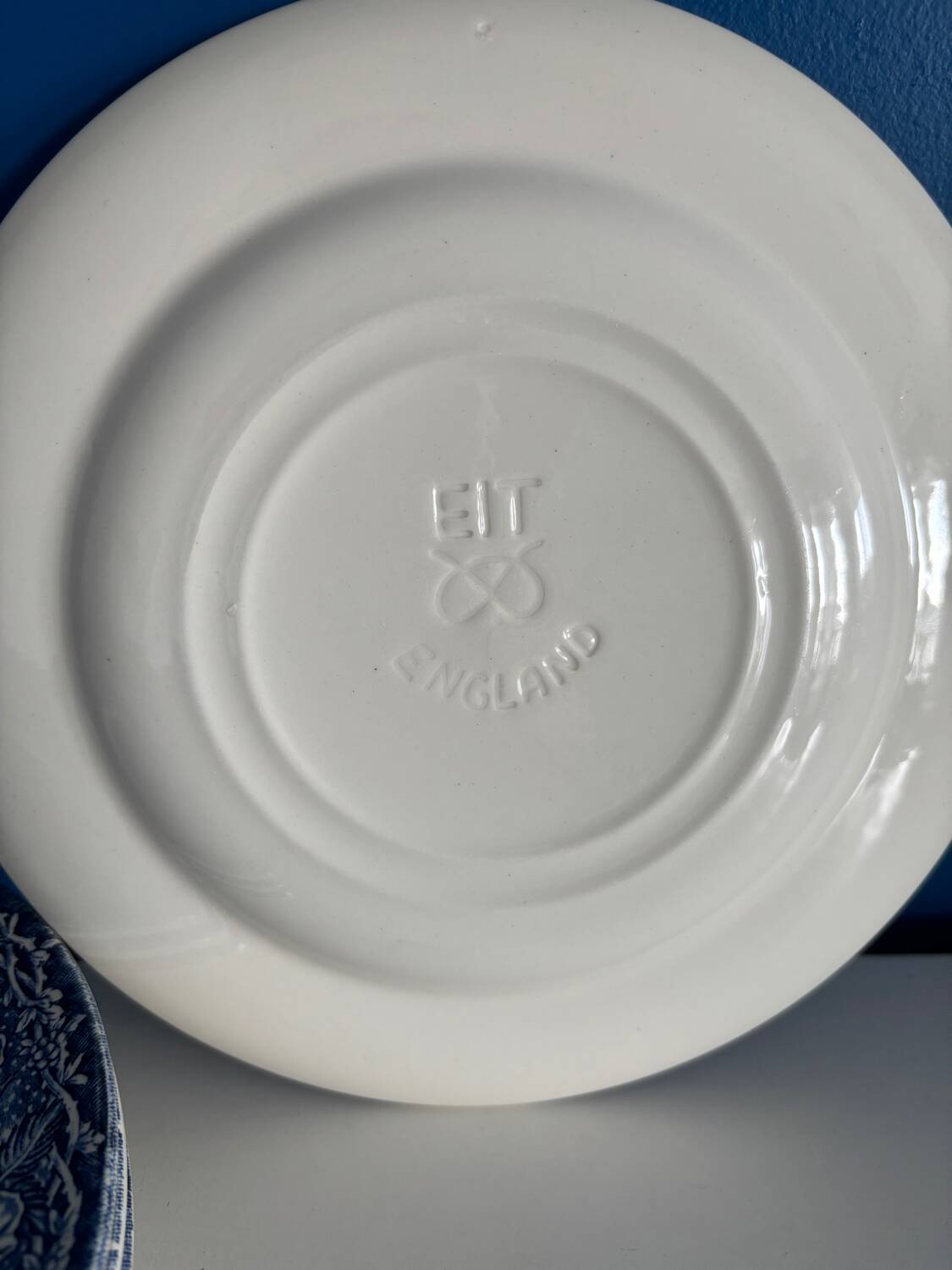 Set of 4 vintage English porcelain dessert plates with blue cha decor