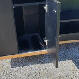 Store checkout counter