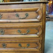 17th century cherry wood 3-drawer chest of drawers
