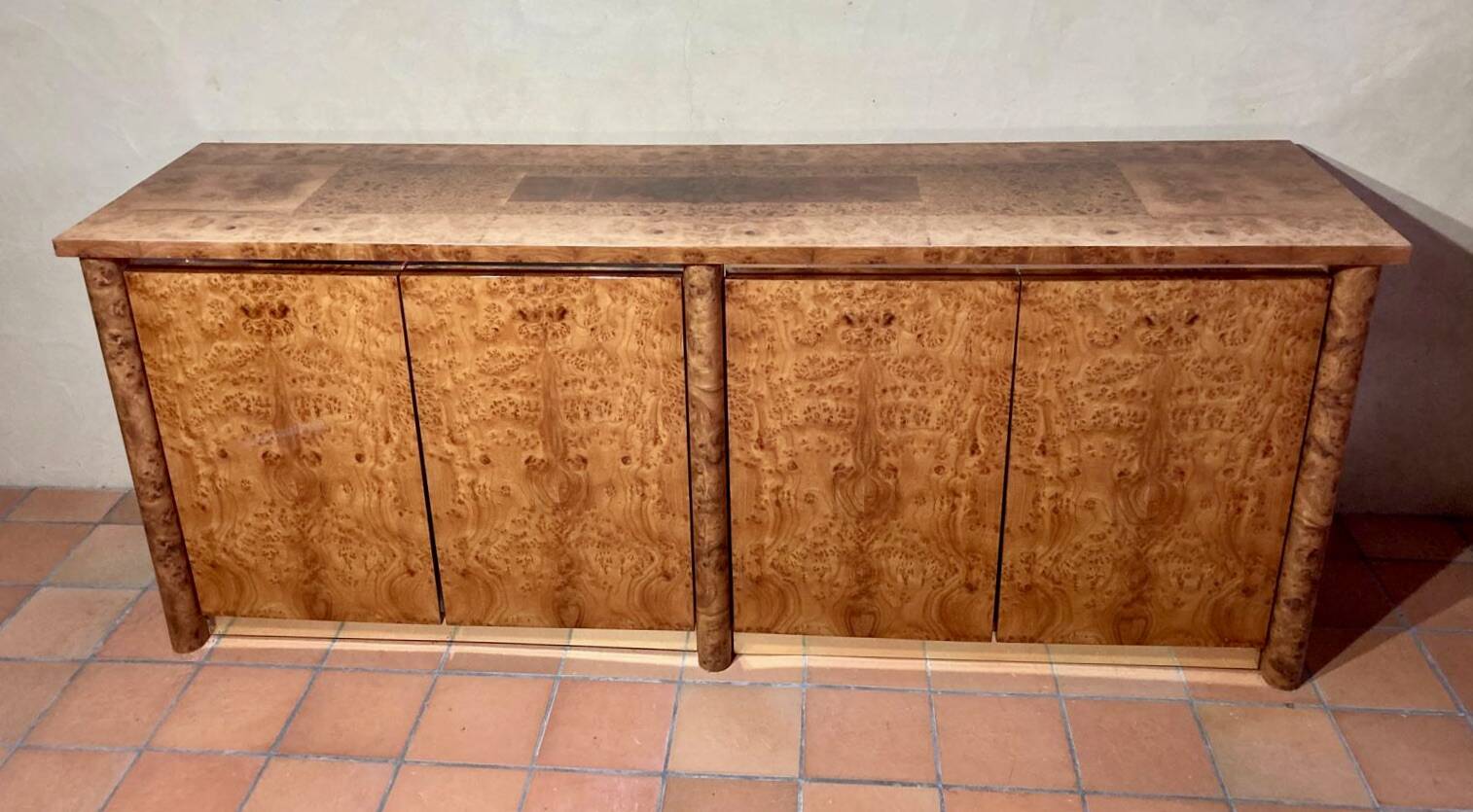 Elm burl sideboard from the 1970s
