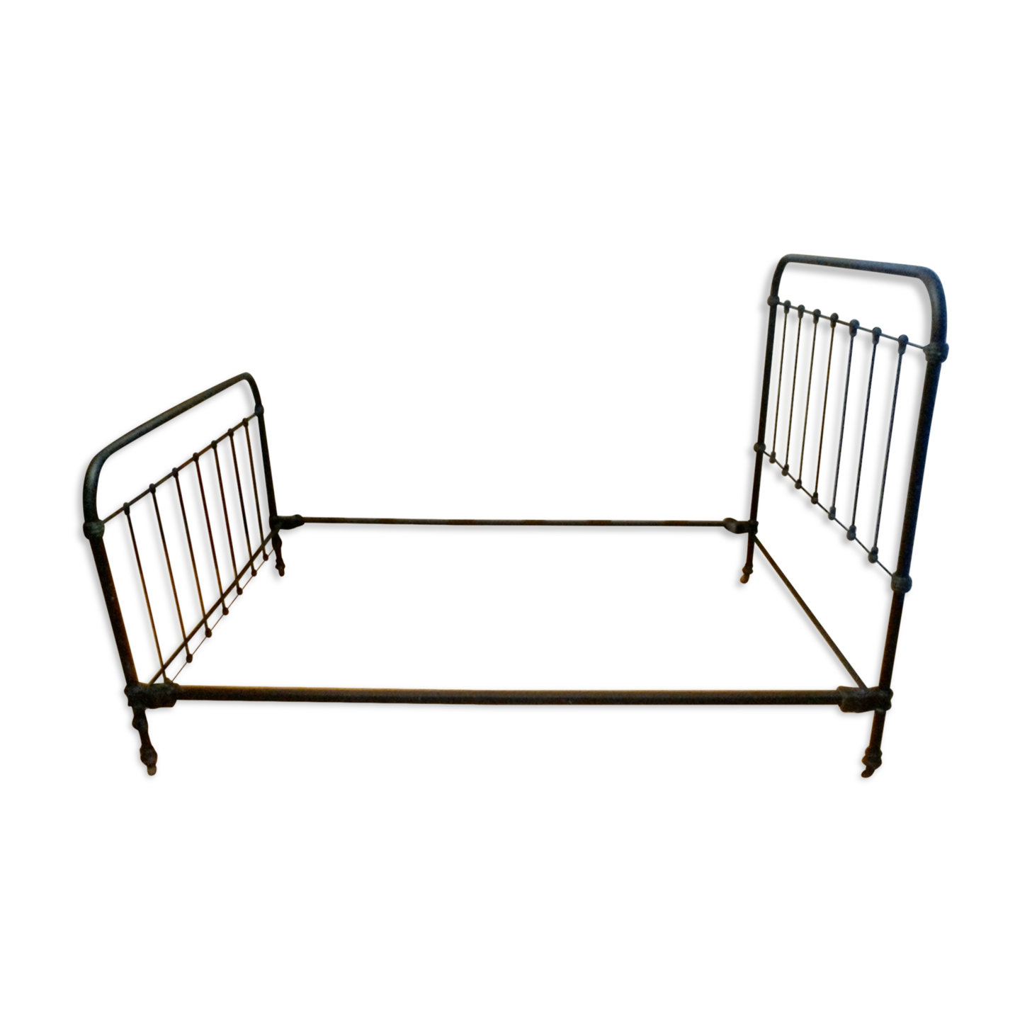 Wrought iron bed, vintage