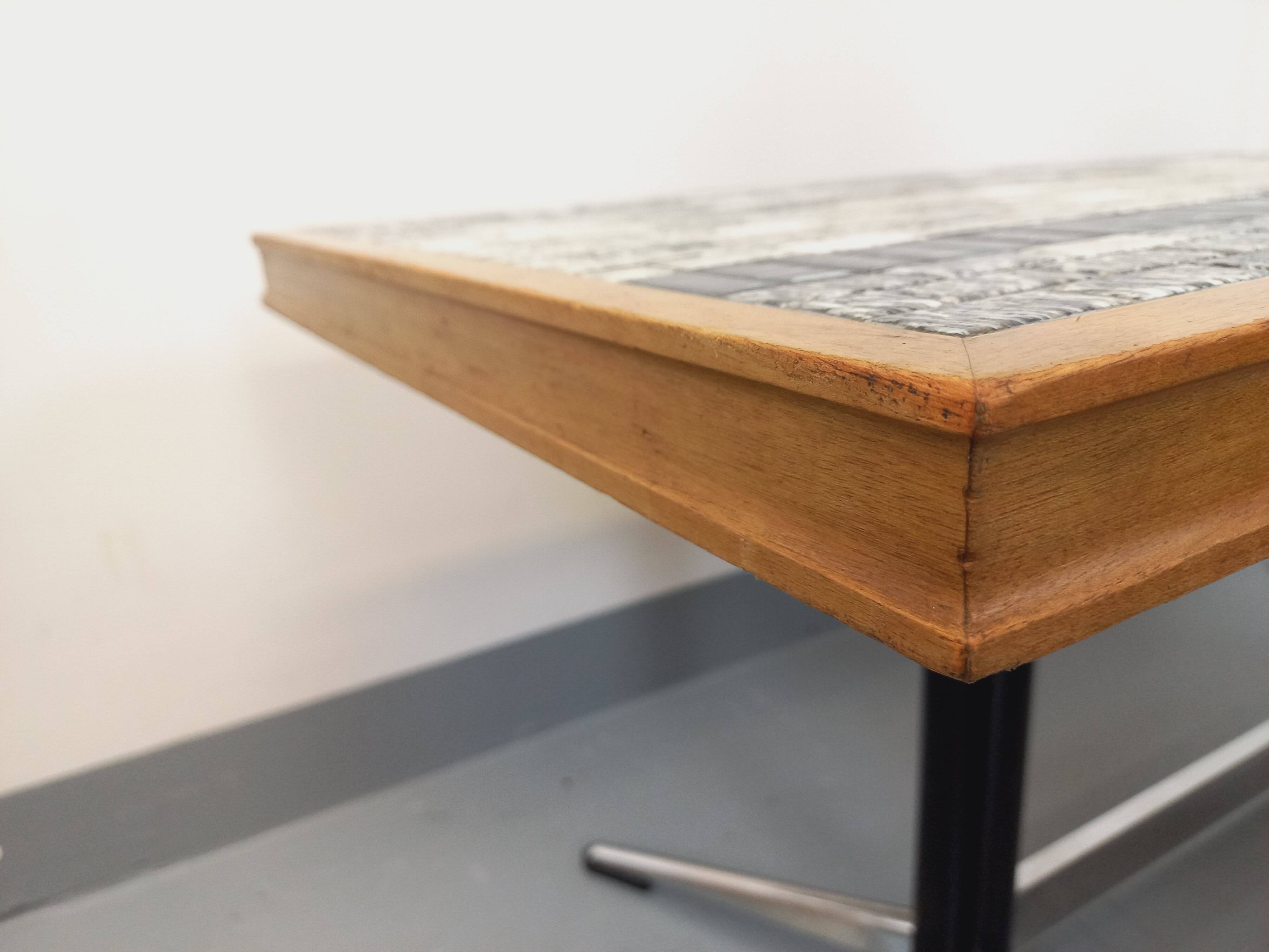 Vintage coffee table from the 60s and 70s in ceramic, wood and metal