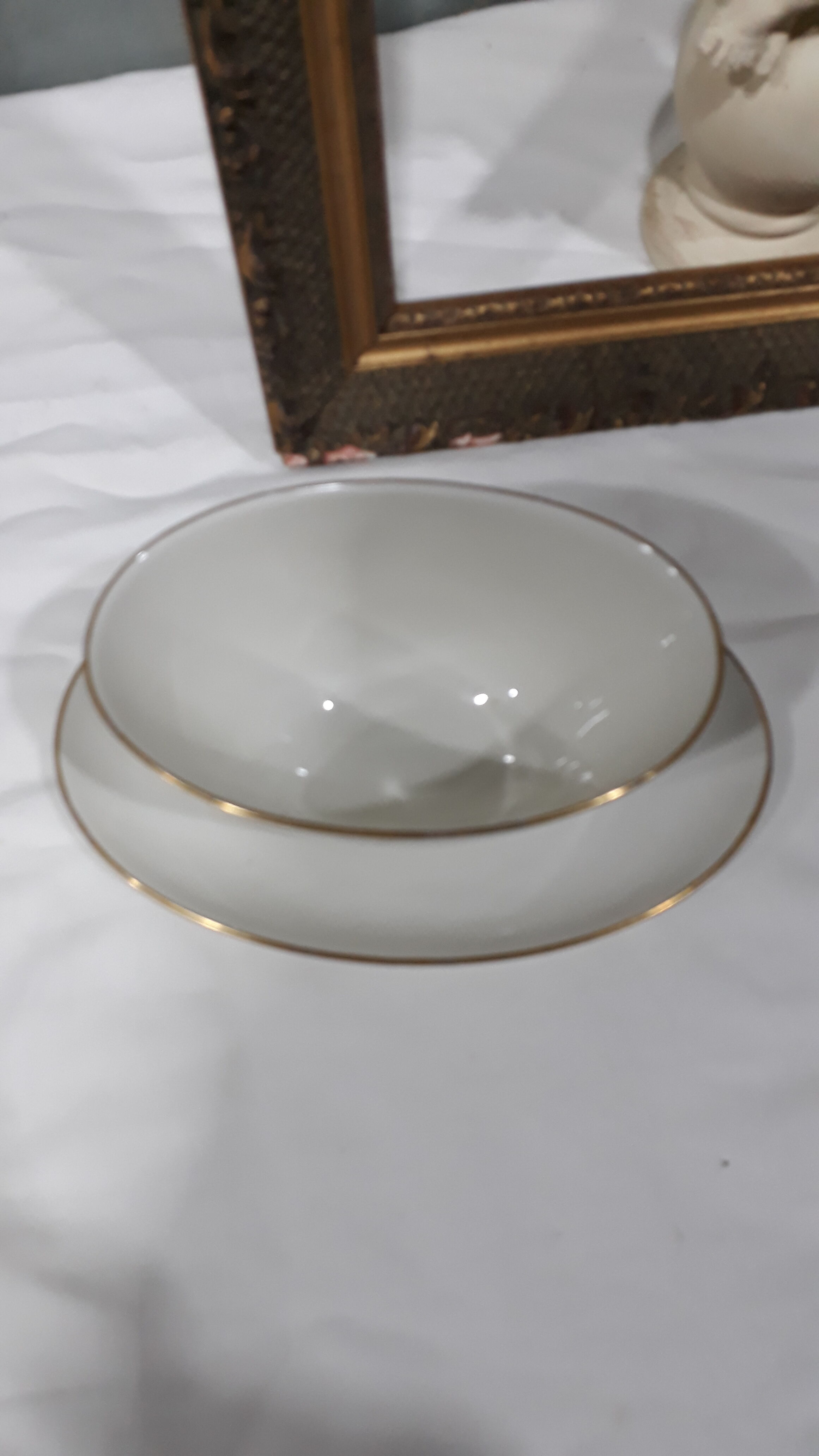 Fürstenberg cream porcelain saucière with golden edging