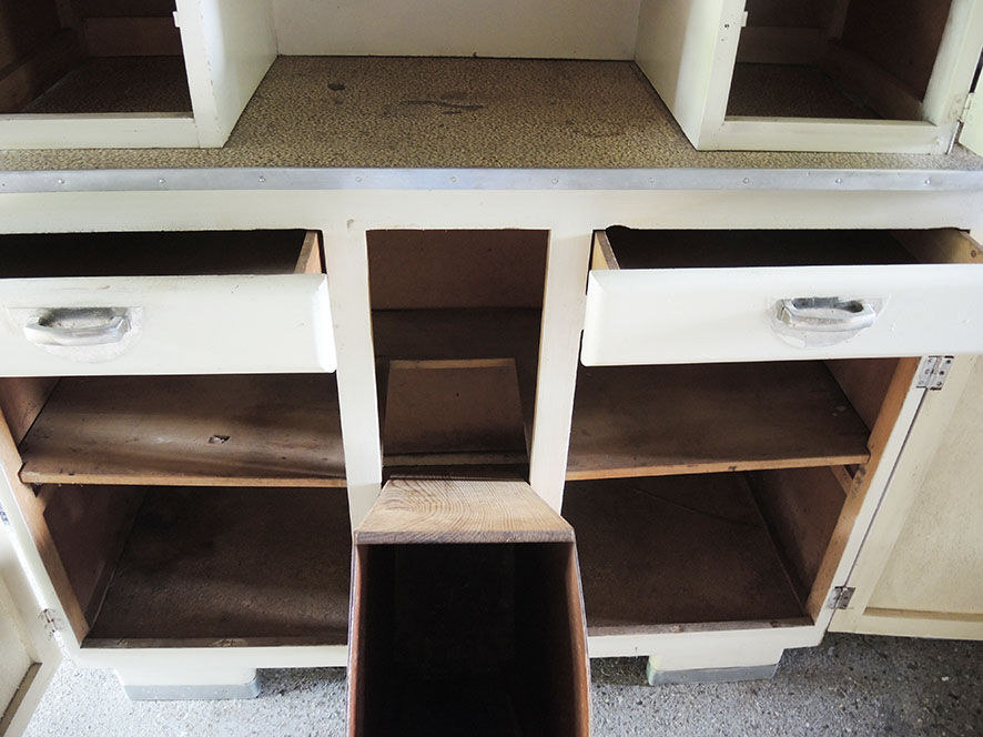 Buffet MADO vintage broken white