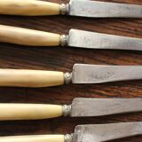 A set of 5 small Duvert Frères knives