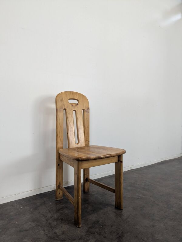 Série de 4 chaises style chalet en pin années 80