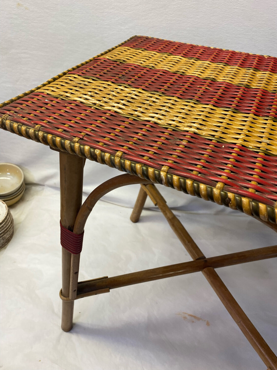 Side table 50s rattan