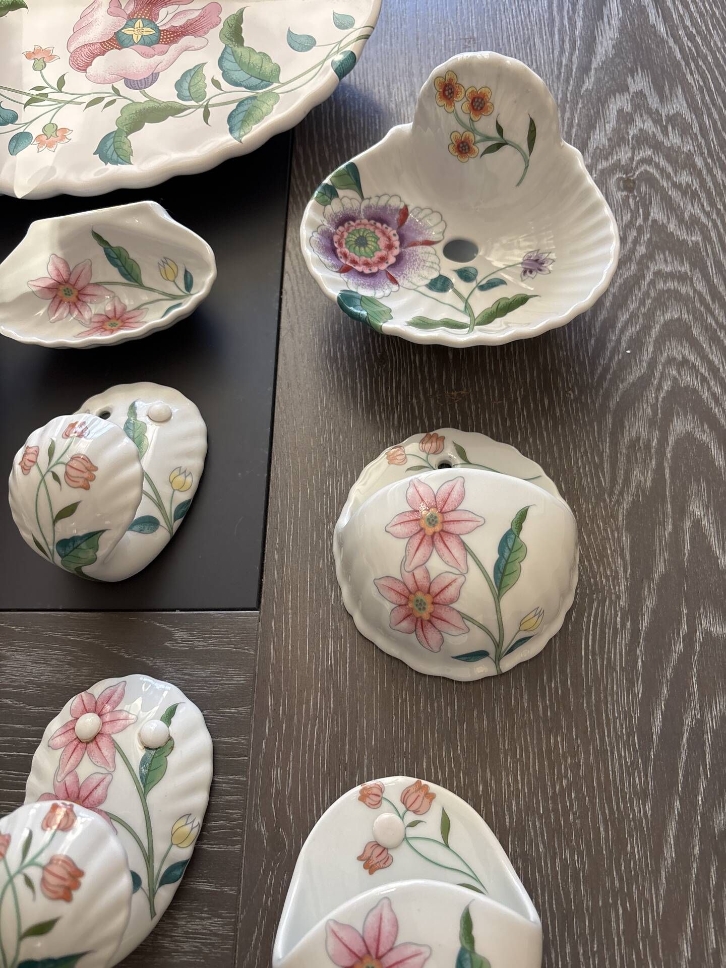 Ensemble salle de bain porcelaine de Paris