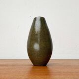 East German pottery vase from the mid-century GDR by VEB Coswig Keramik, 1960s.