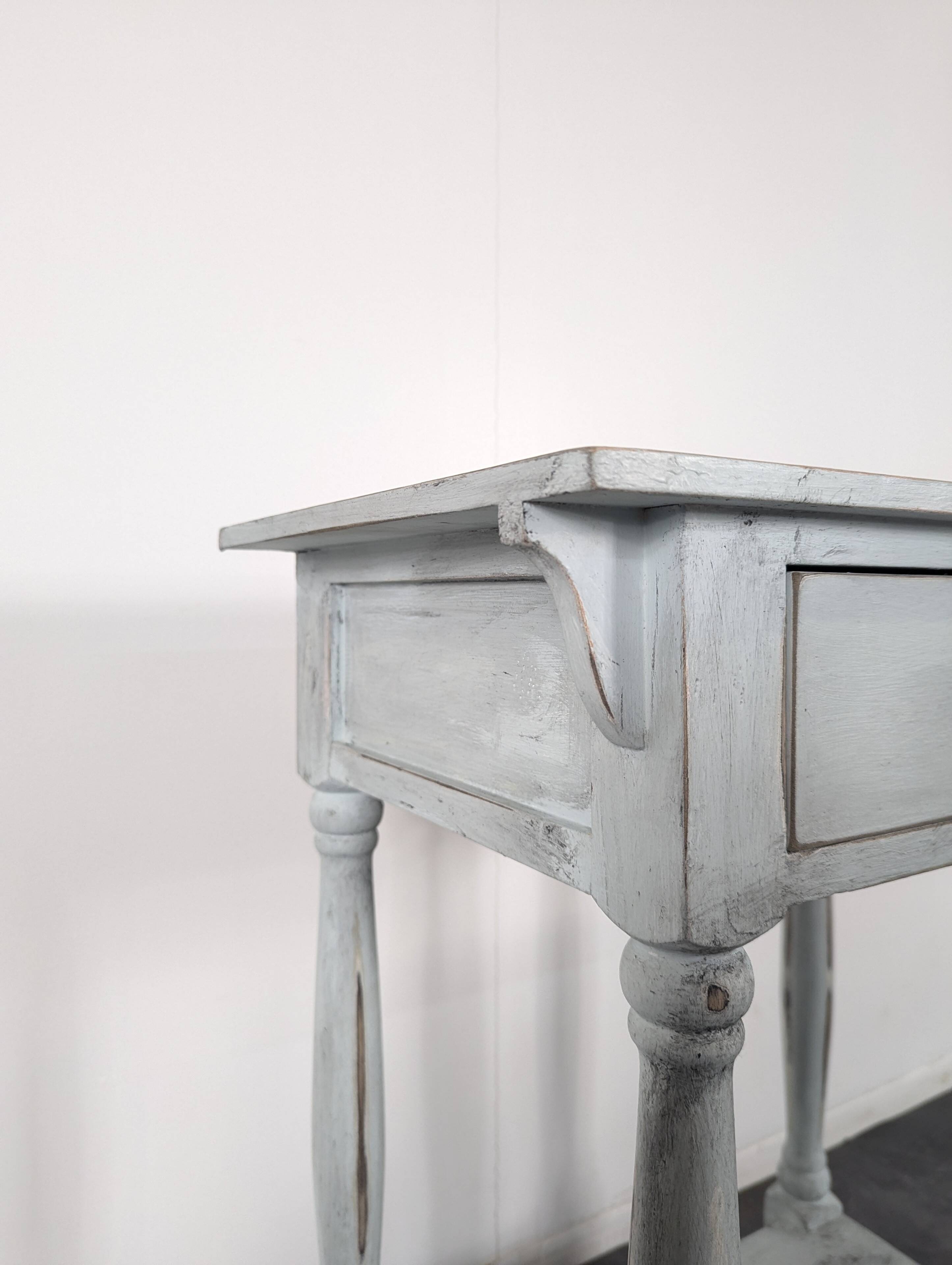 Table de chevet réchampie style Louis Philippe