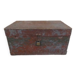 ancien coffre en bois