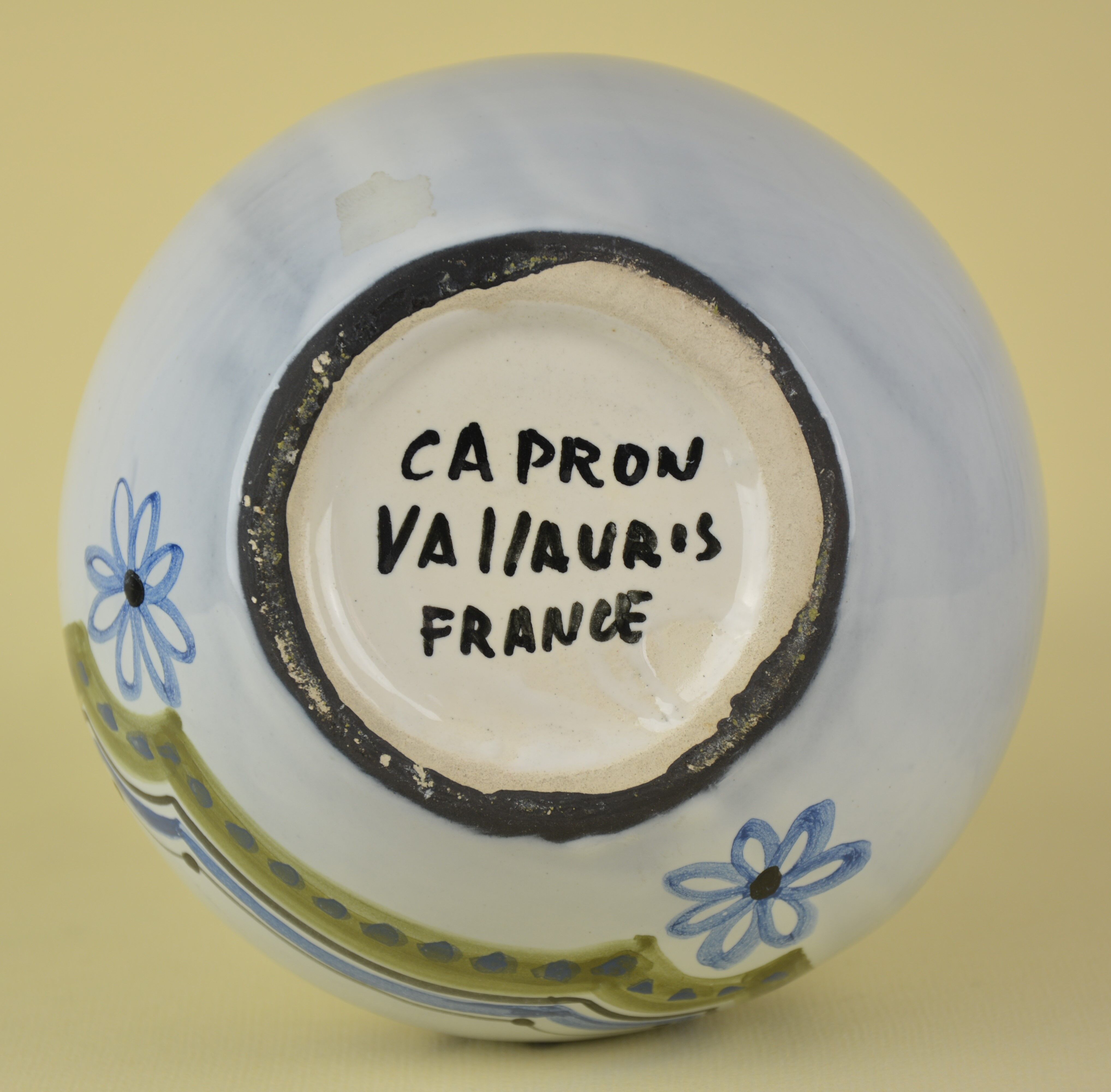 Roger Capron, Vodka bottle