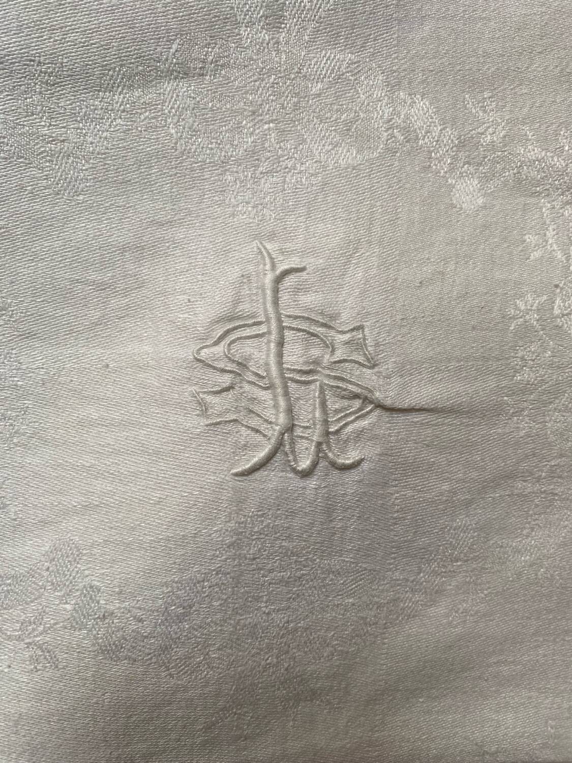 6  serviettes de table en fil de coton damassé blanc monogramme SL.