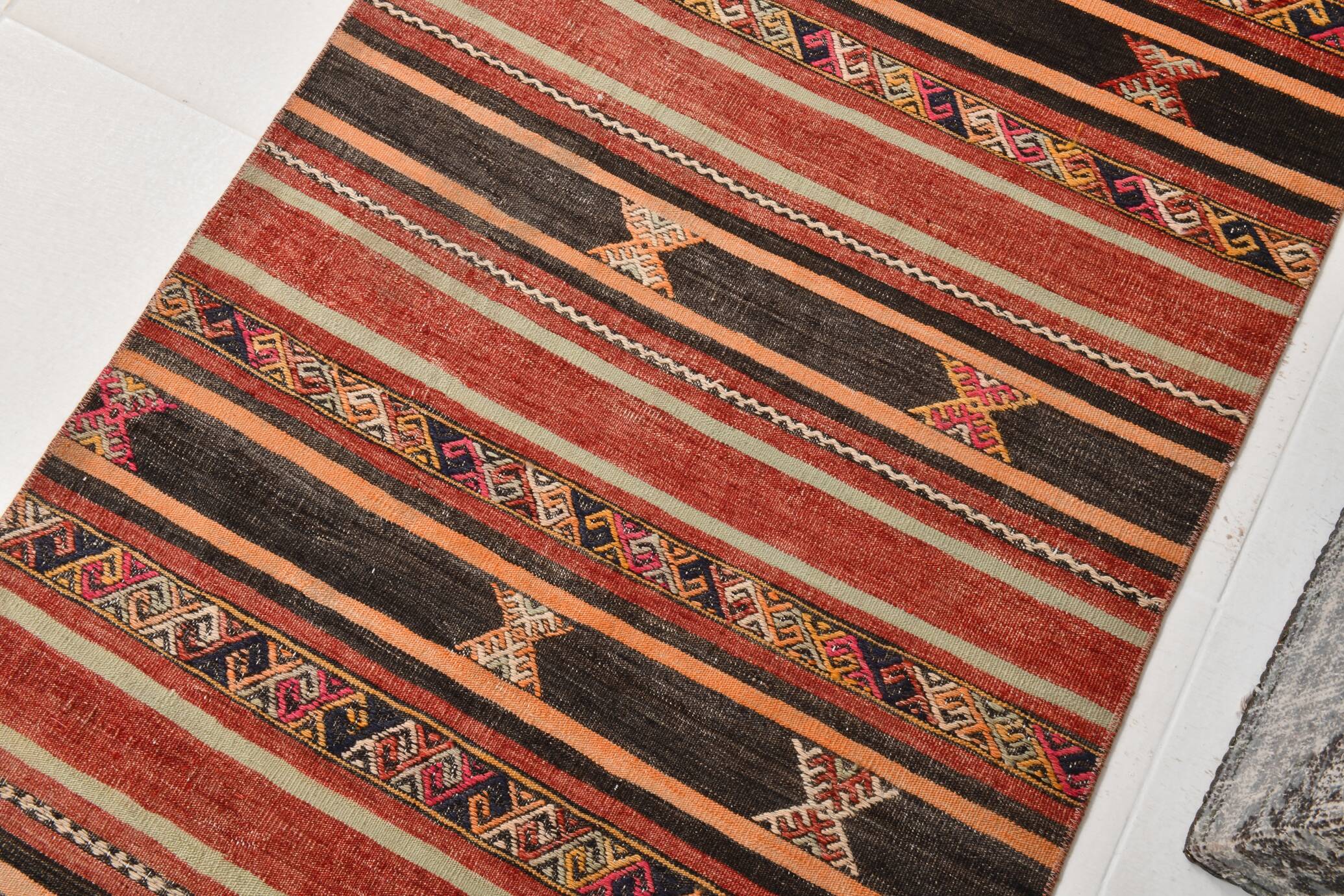 3x10 Red & Black Striped Kilim Runner Rug, 90x309Cm