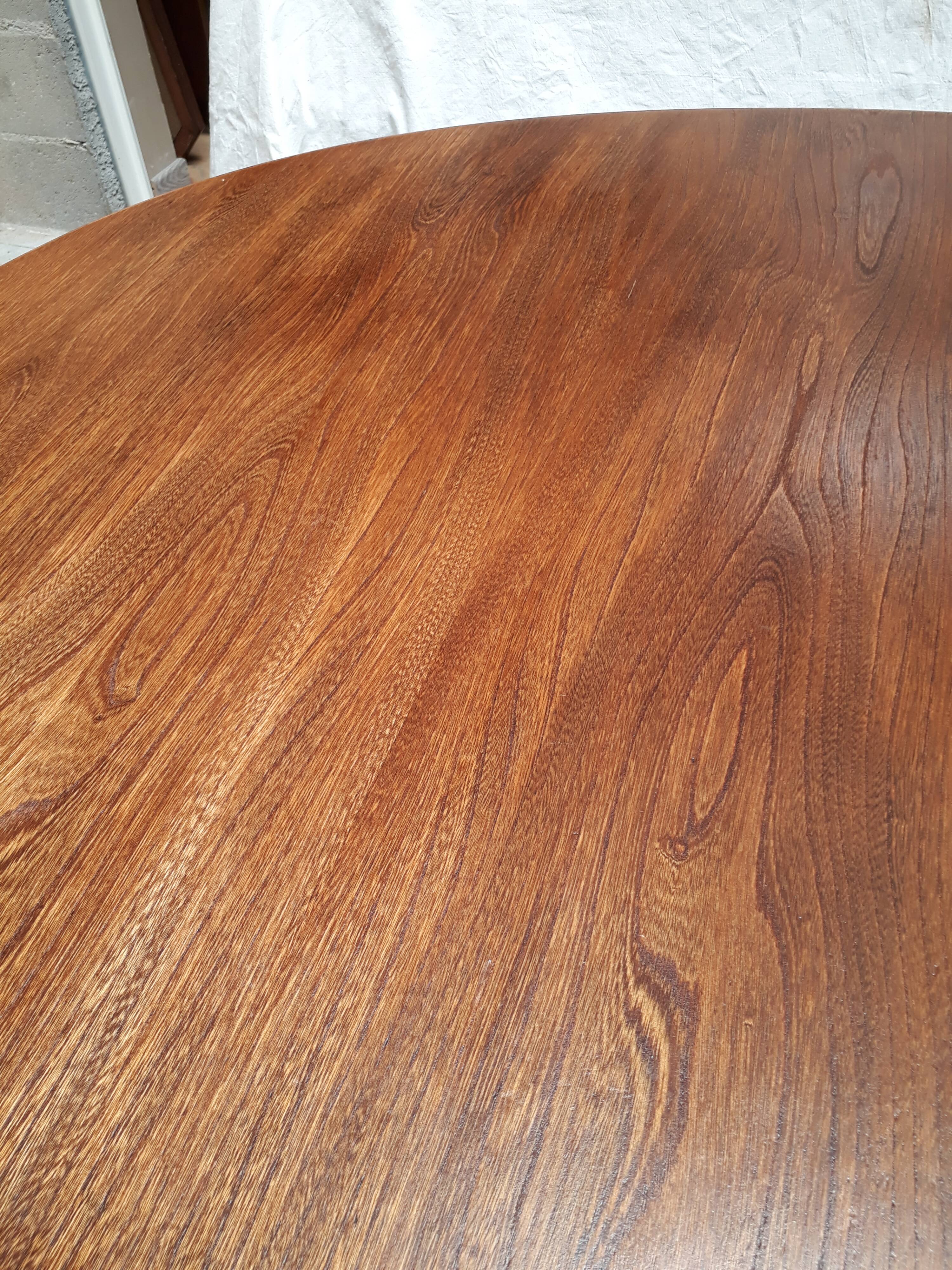 Table Baumann 50 years, oval