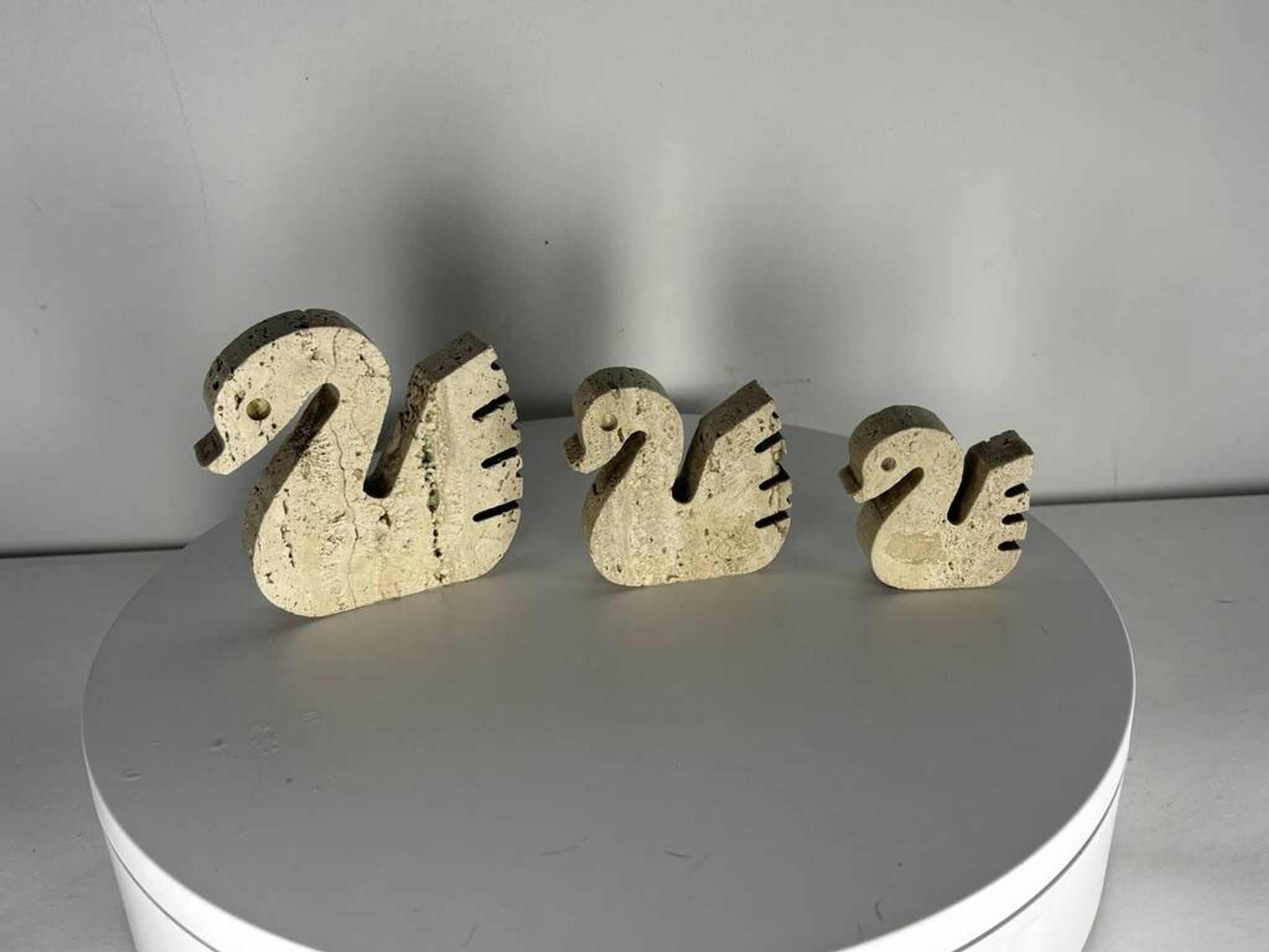 Swans Enzo Mari travertine for Fratelli Mannelli, Italy, 1970.