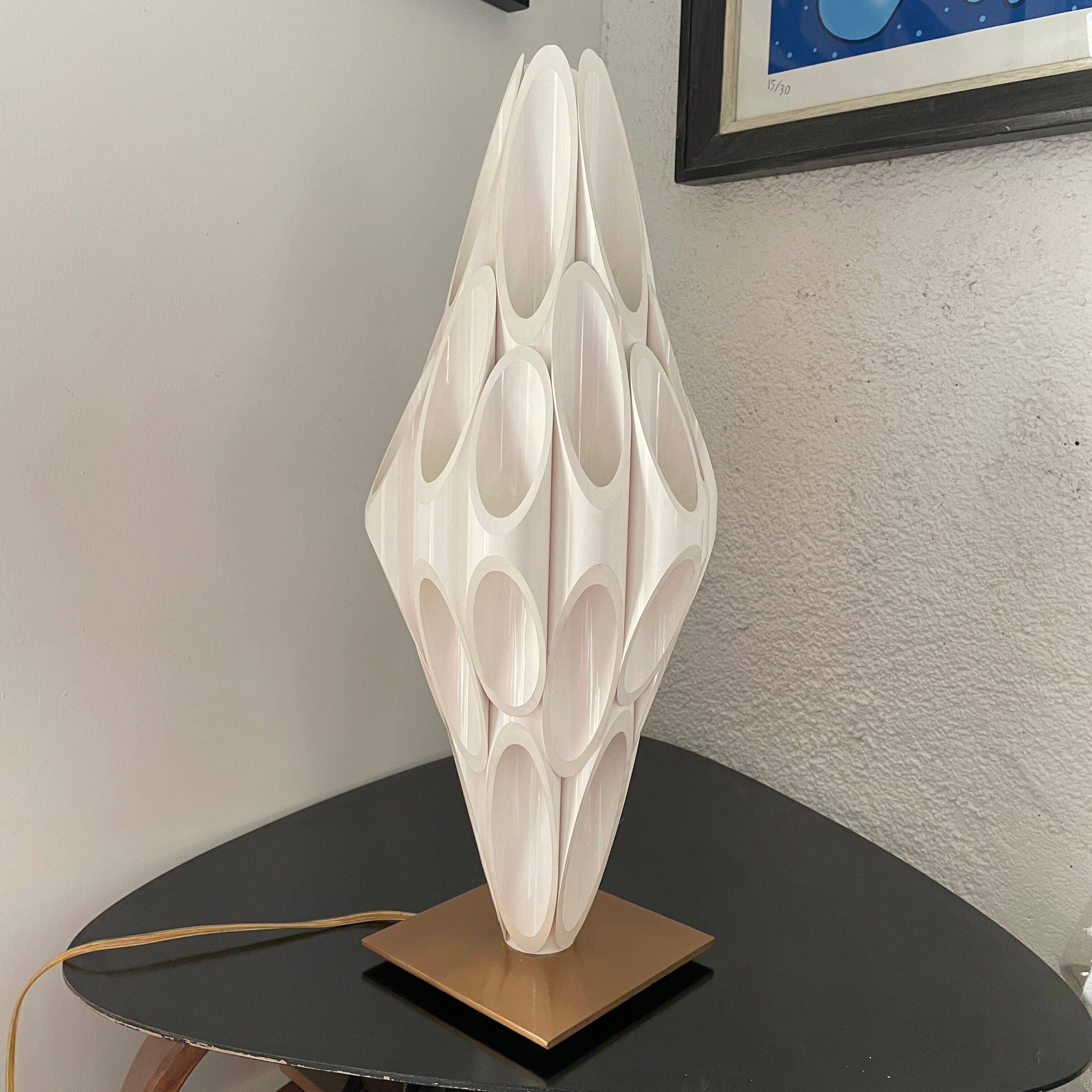 Tubular design lamp