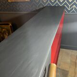 Bar, comptoir en bois peint