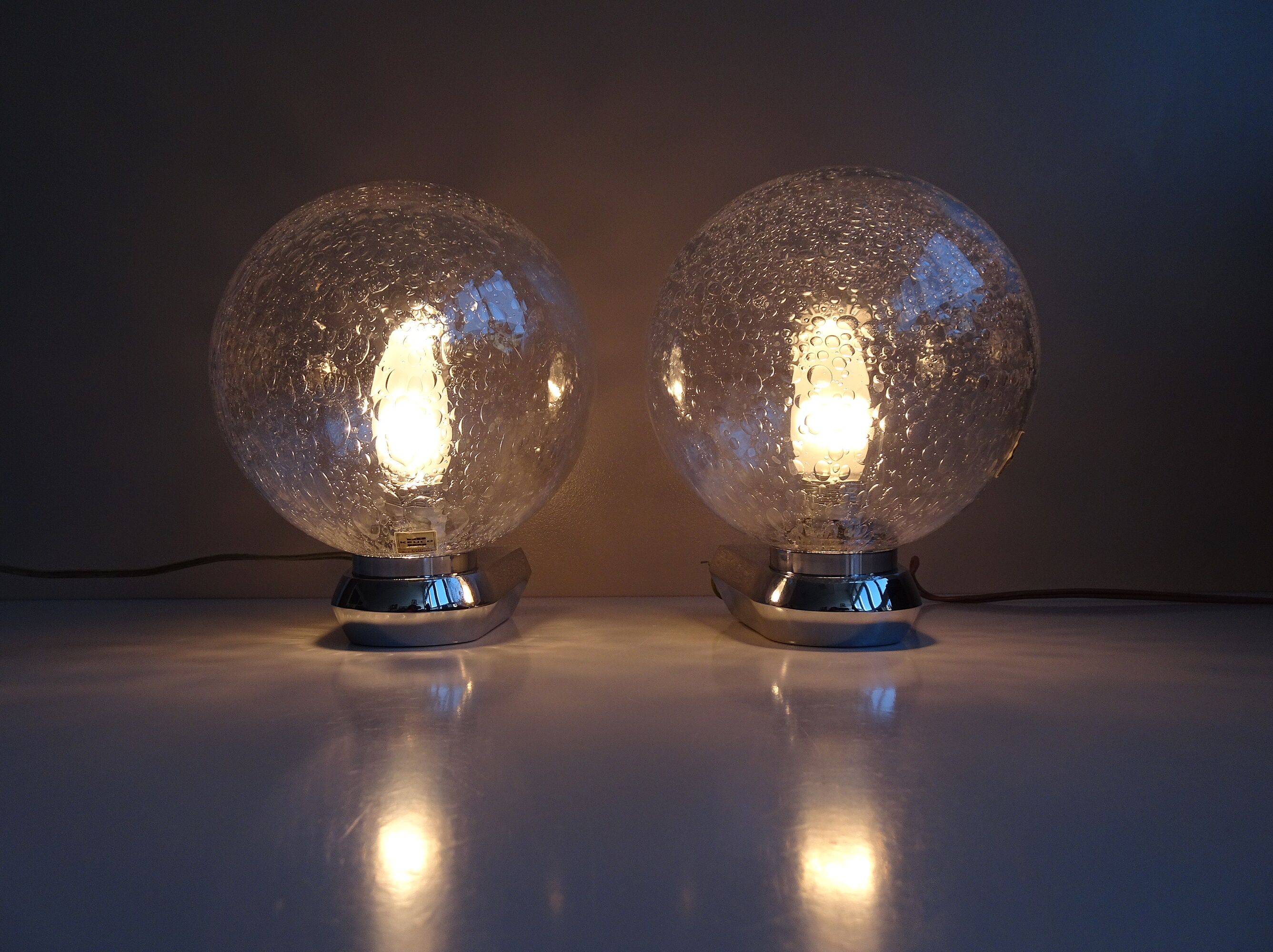 Chrome mirror light with glass ball