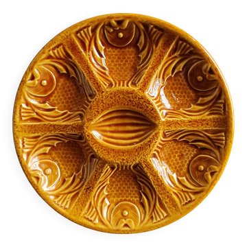 Assiette à huîtres vintage française en ambre, en majolique, décorée de poissons