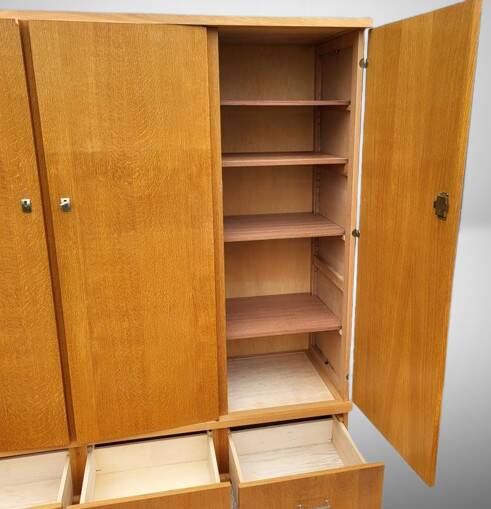 Modular dressing room 1950 in 3 parts