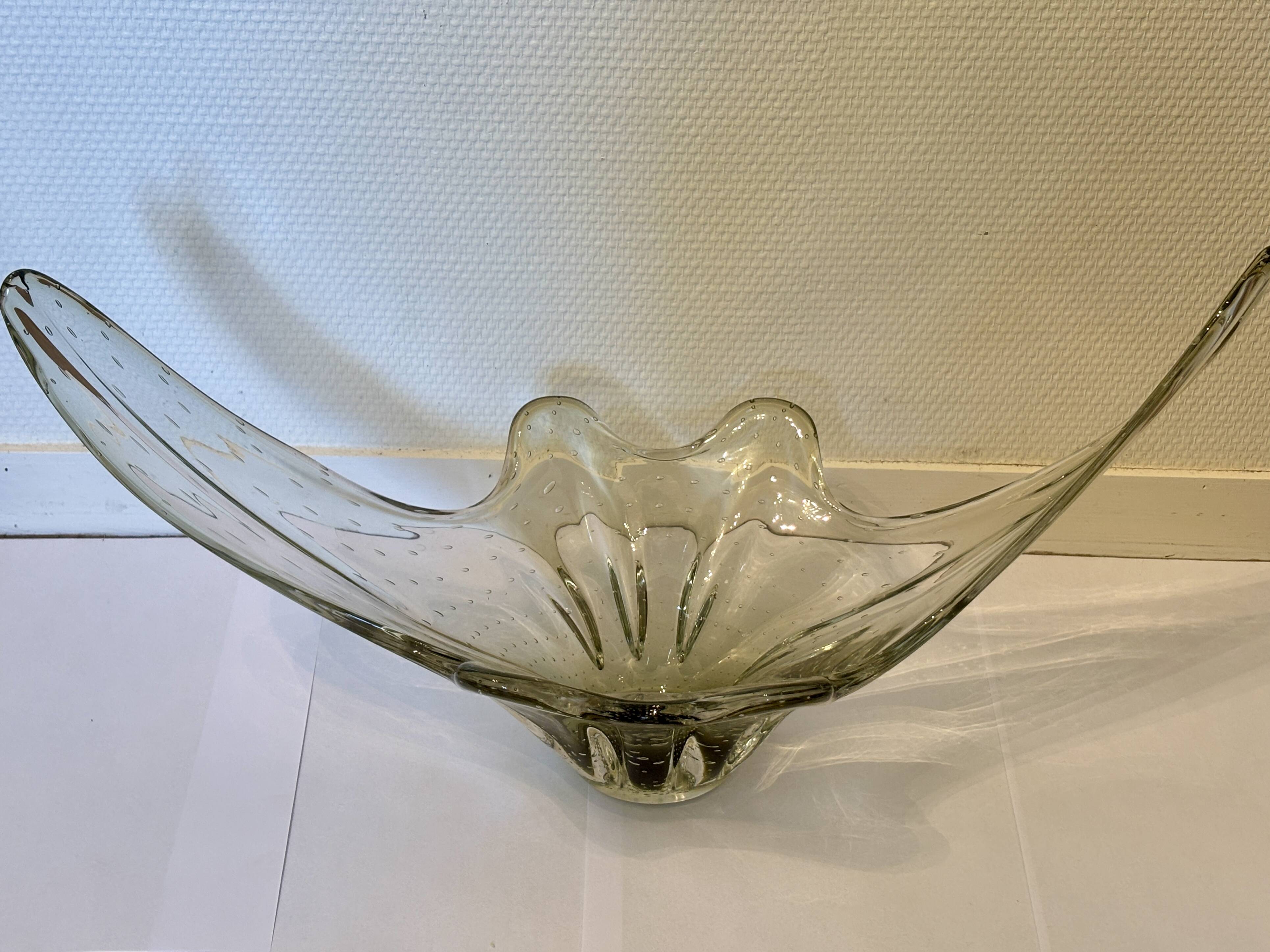 Large amber blown glass corolla bowl, Murano style