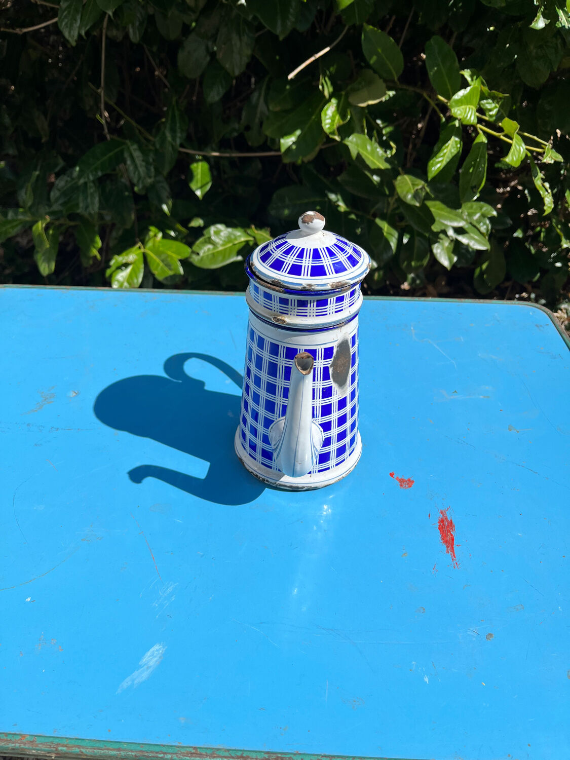 Enamelled coffee maker