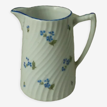 Twisted porcelain milk jug dcor blueberry barbel
