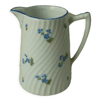 Twisted porcelain milk jug dcor blueberry barbel