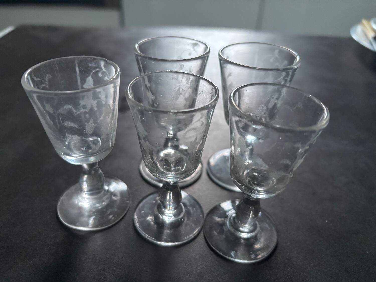 4 liqueur glasses