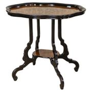 Table de thé ovale en noyer et placage, 1870
