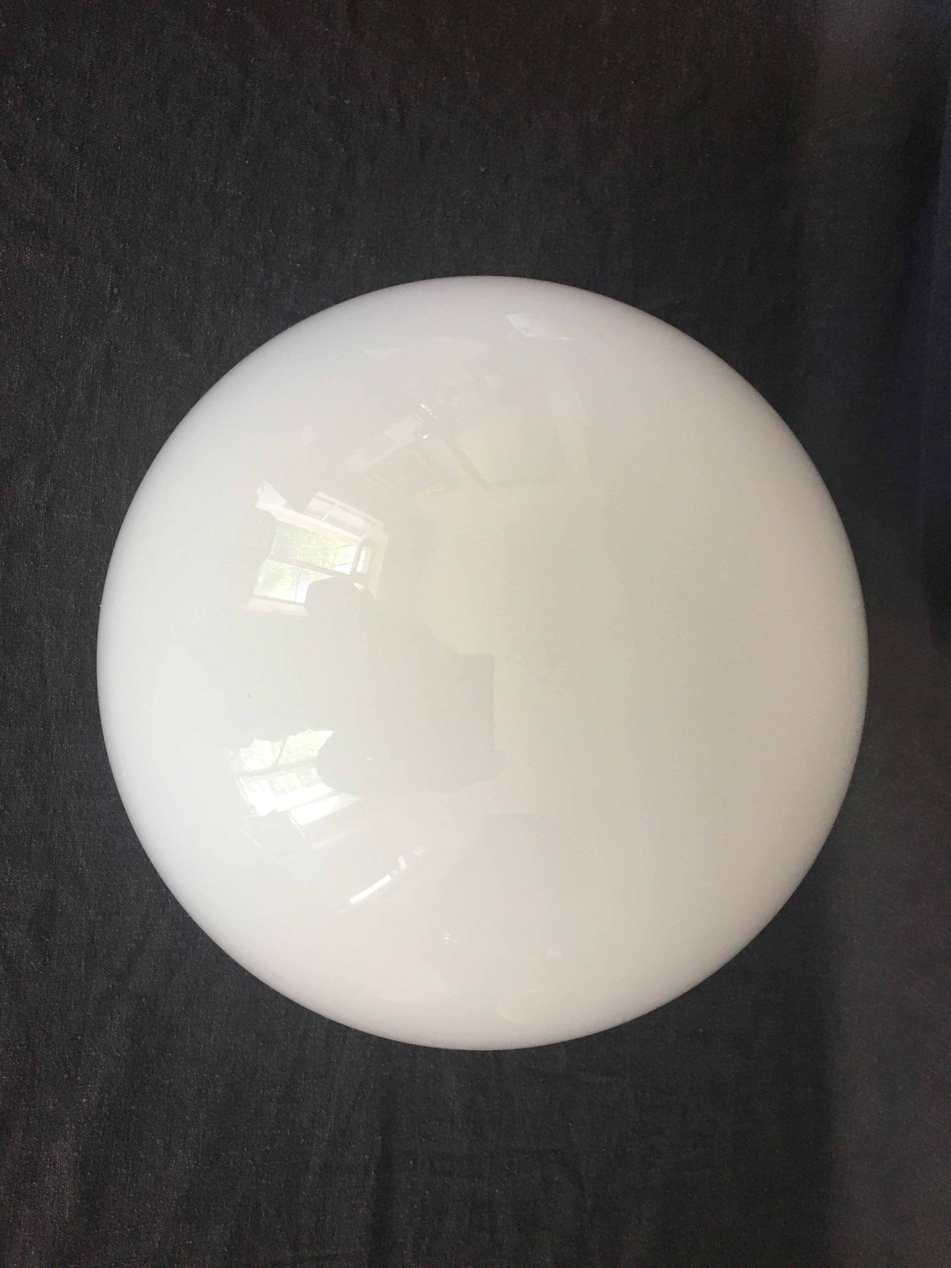 Globe in white opaline