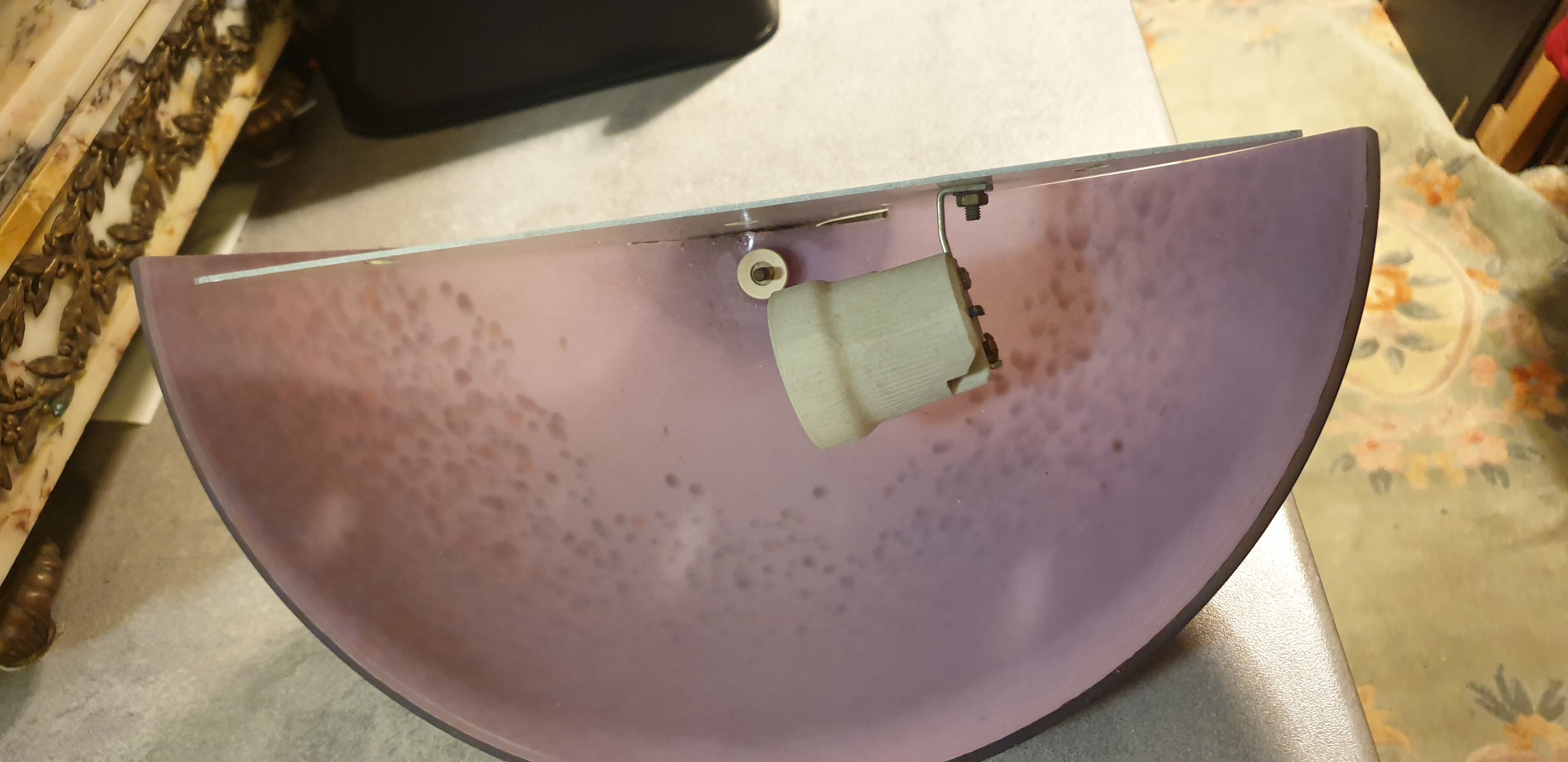 Pair wall lamp signed vianne