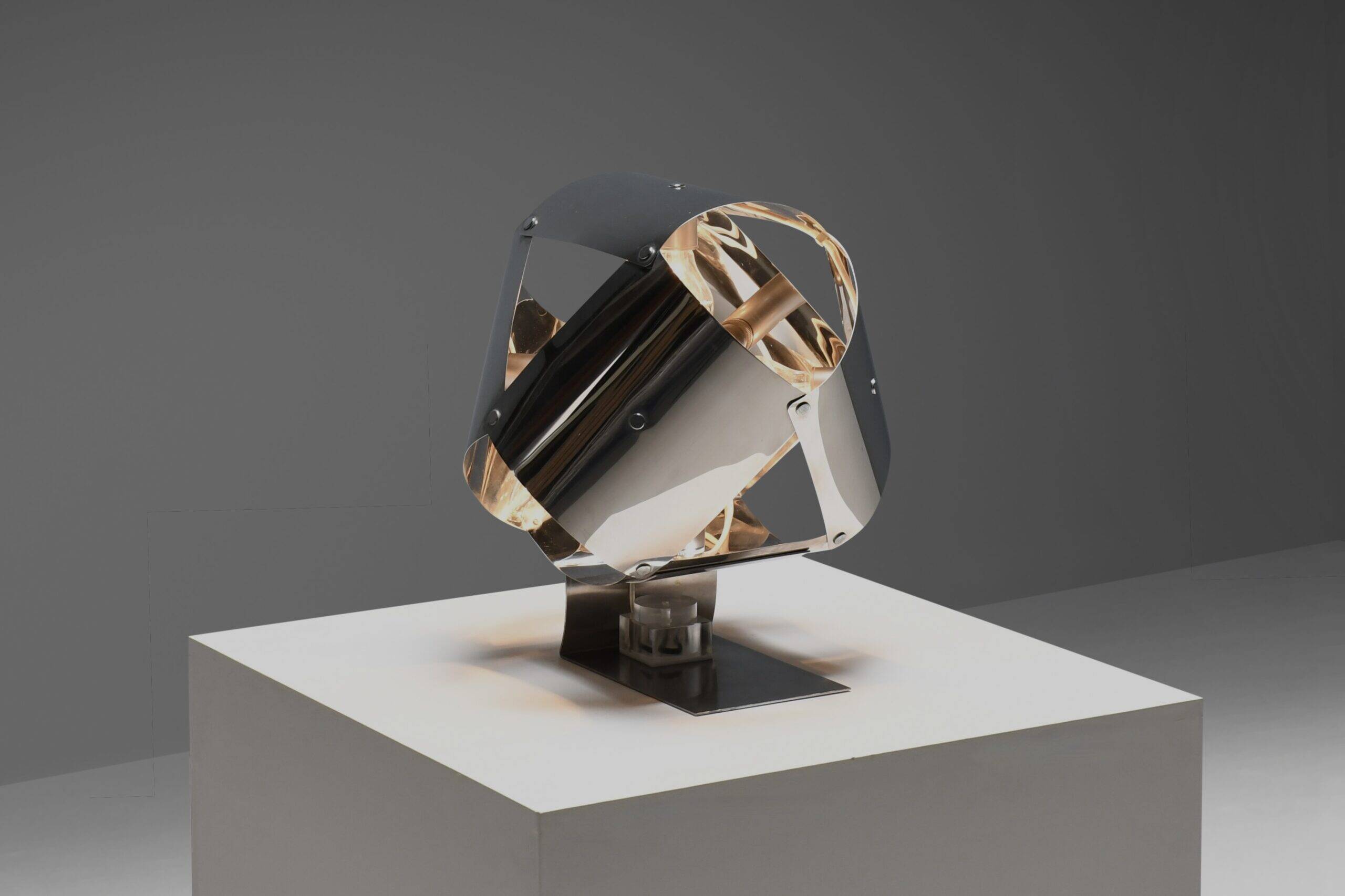 Stainless steel table lamp by Edera Radici for Sagim, Italy 1970