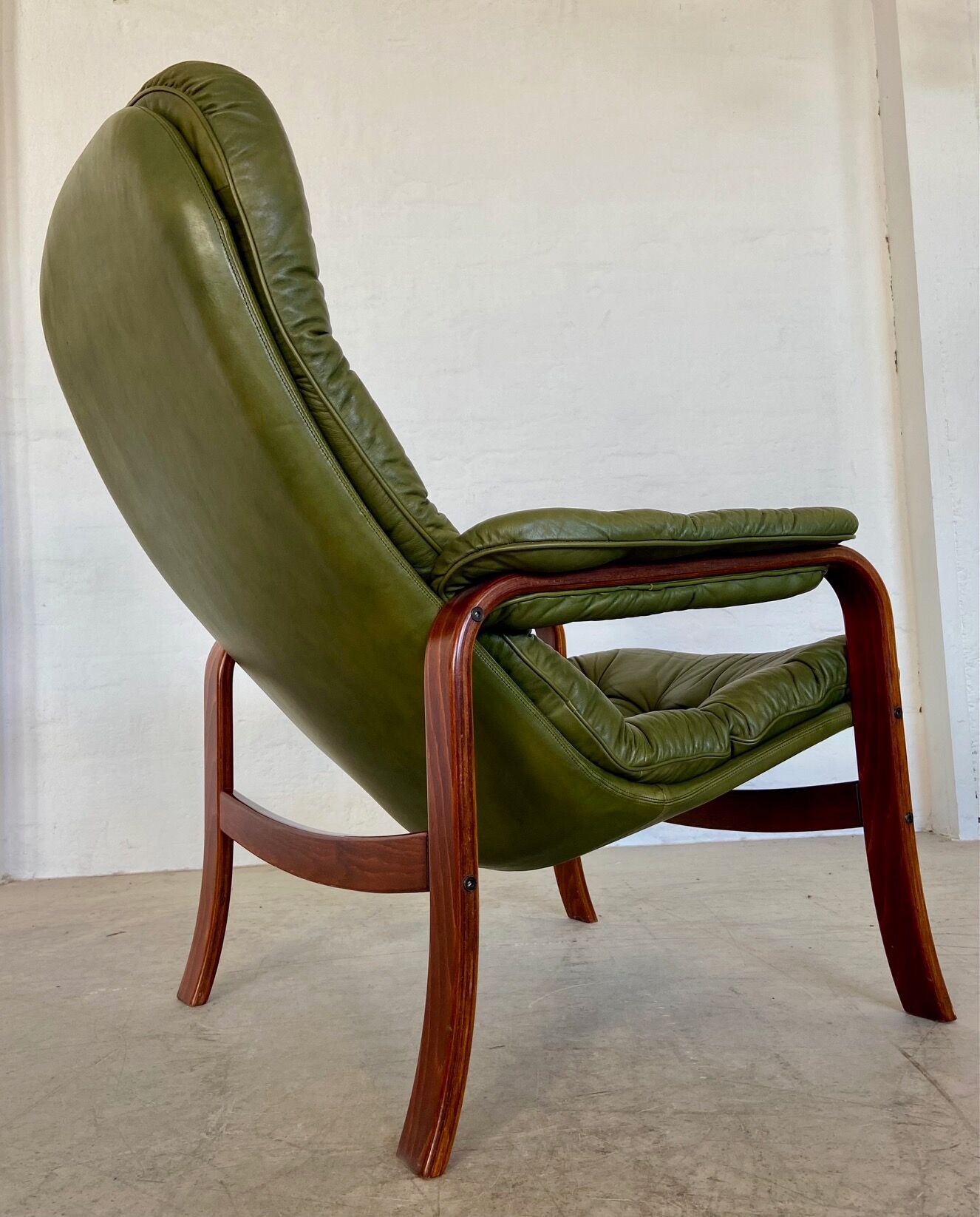 Vintage Swedish mid-century olive green leather lounge chair by Gote Møbler – 1970s
