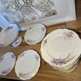 Set of flowered porcelain tableware