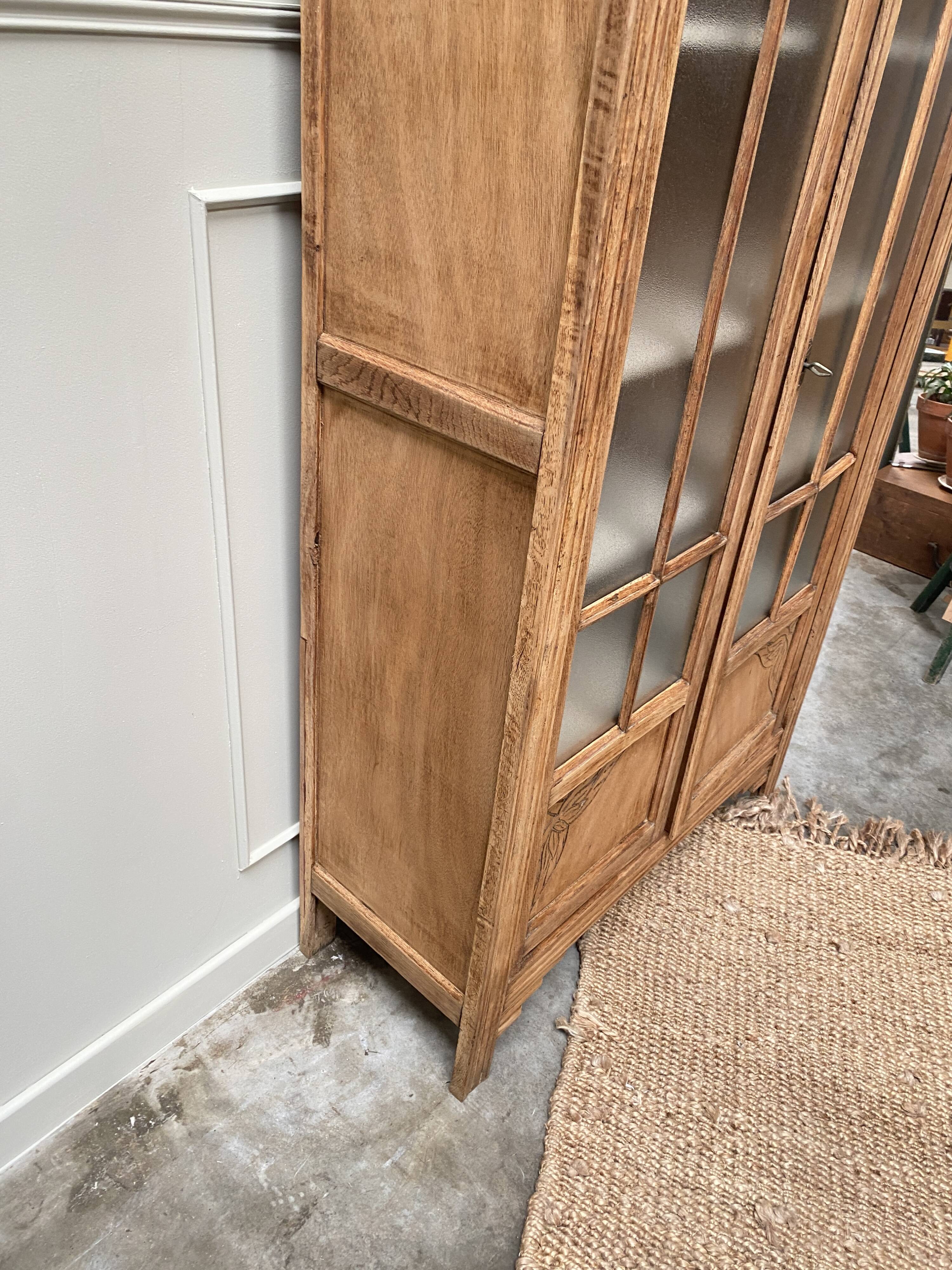 Armoire parisienne Art déco vitrée