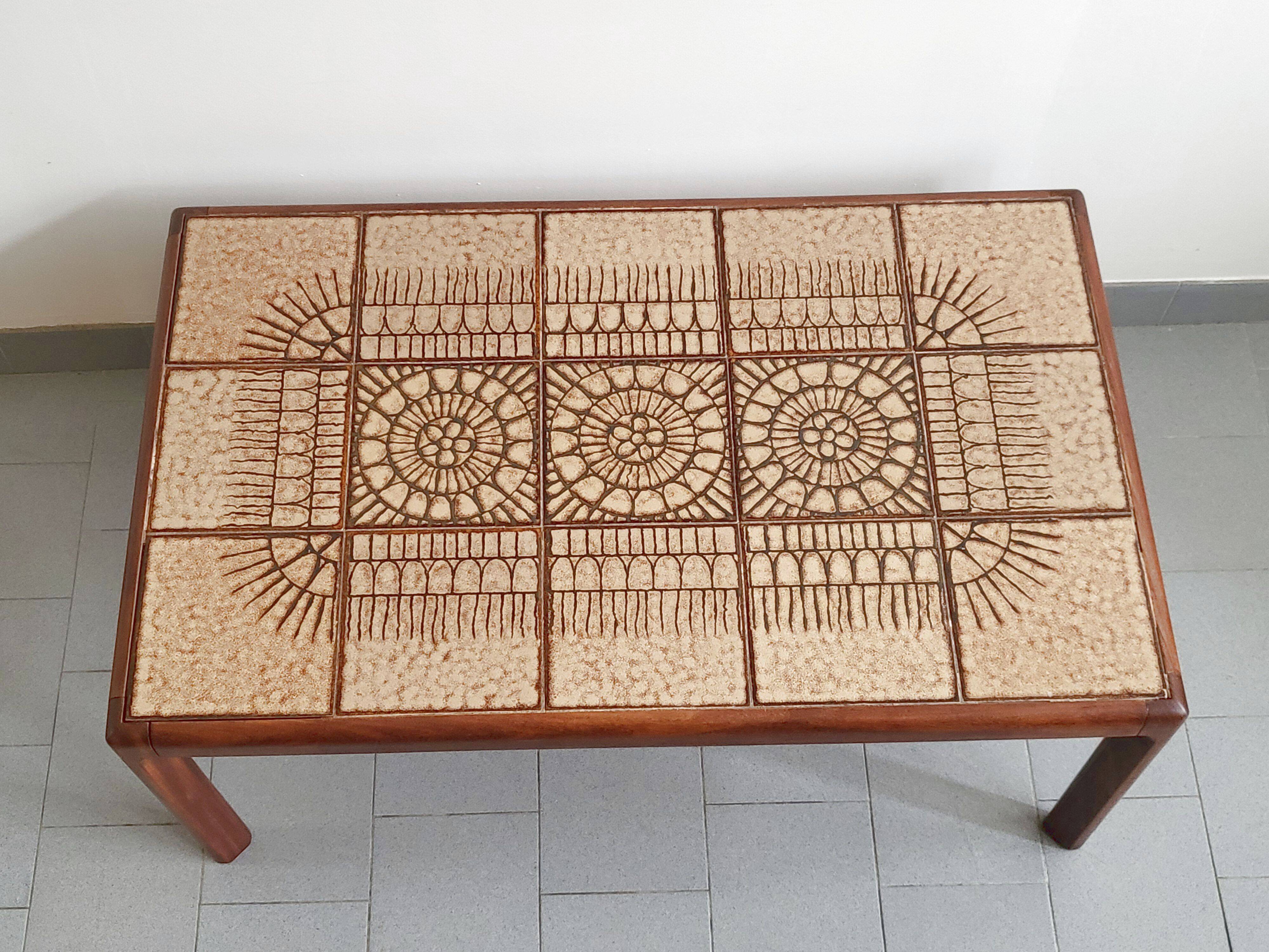 Scandinavian coffee table G-Plan 1960 vintage