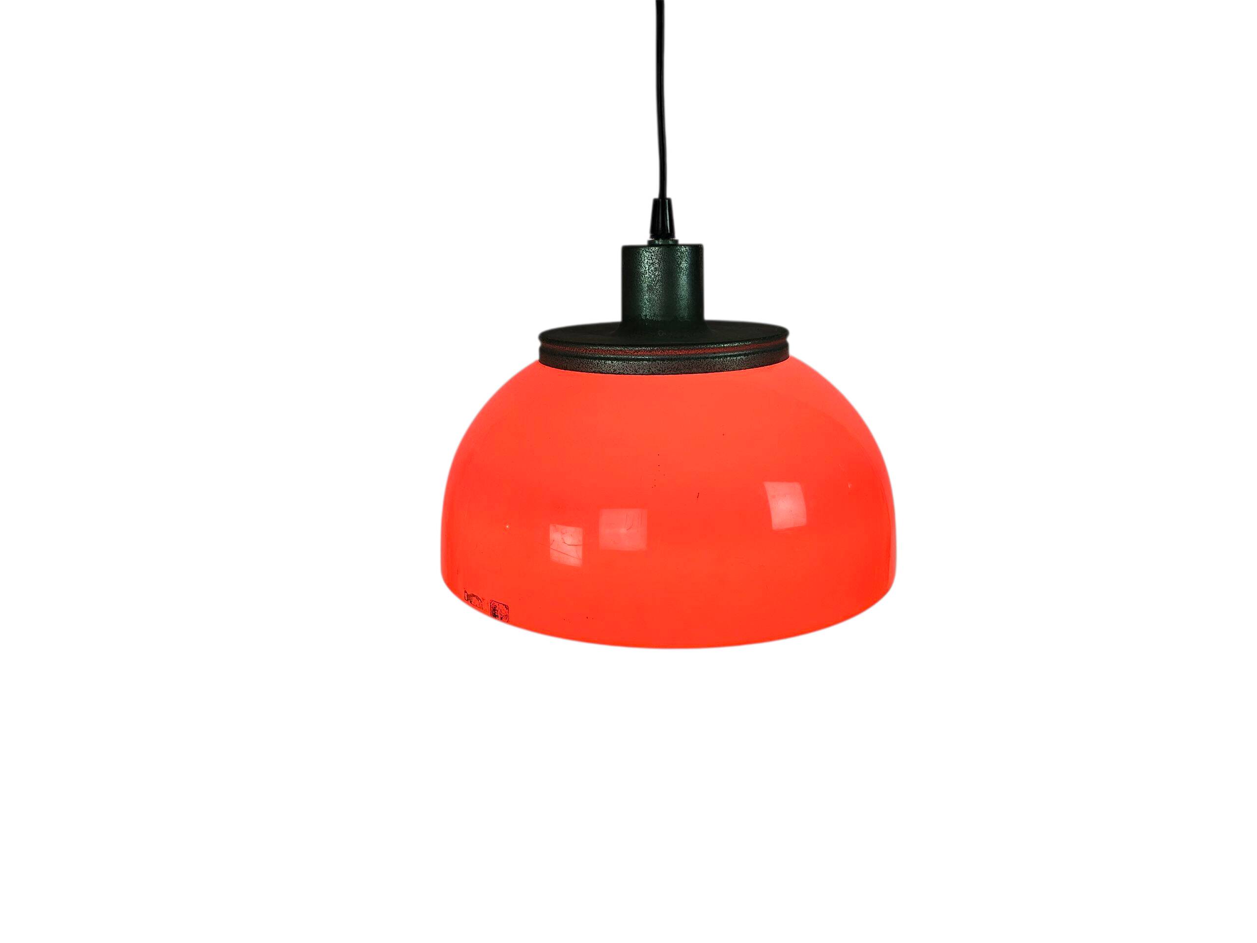 Harvey Guzzini - design Luigi Massoni - model Faro - plastic - Italy - 70's