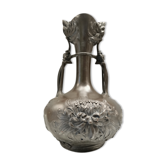Art nouveau vase decorated with dahlias