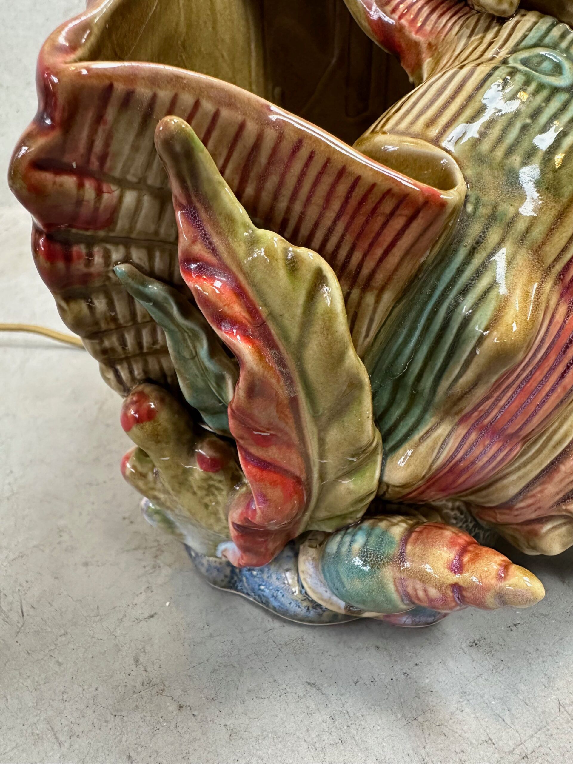 Vintage 'scene' lamp – ceramic