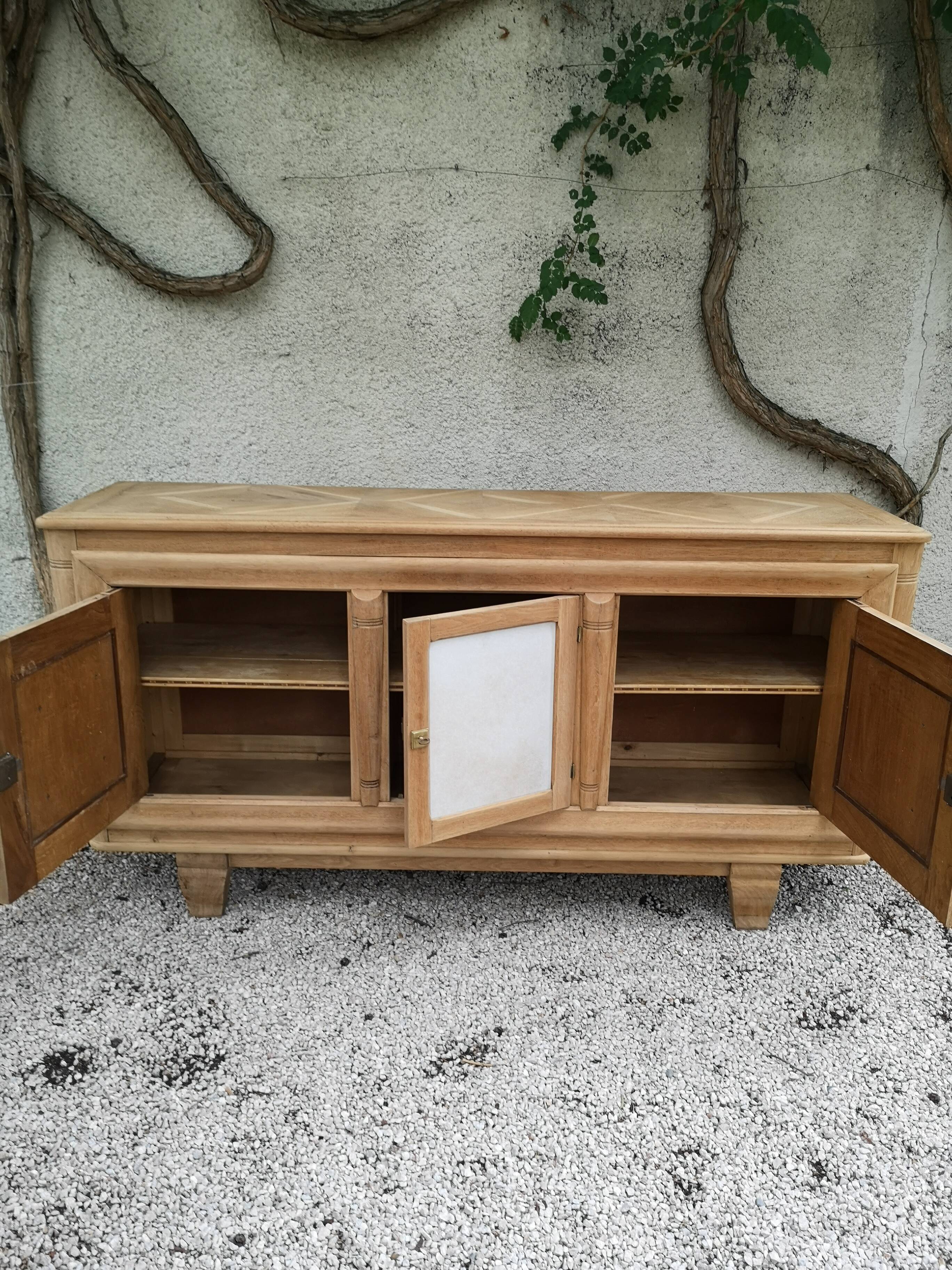 Sideboars-d 2 whitewashed oak doors and 1 beige ceramic door