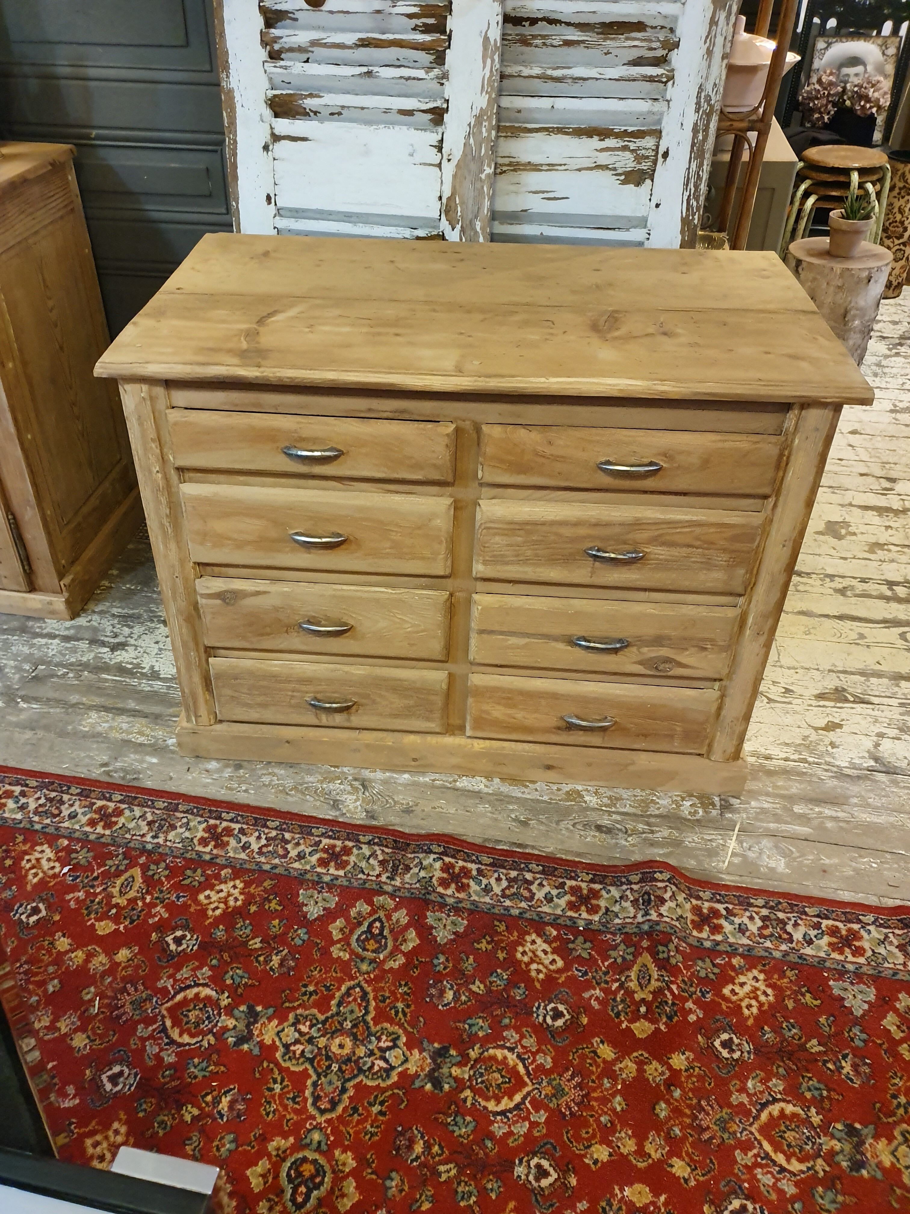 Trade furniture 8 drawers