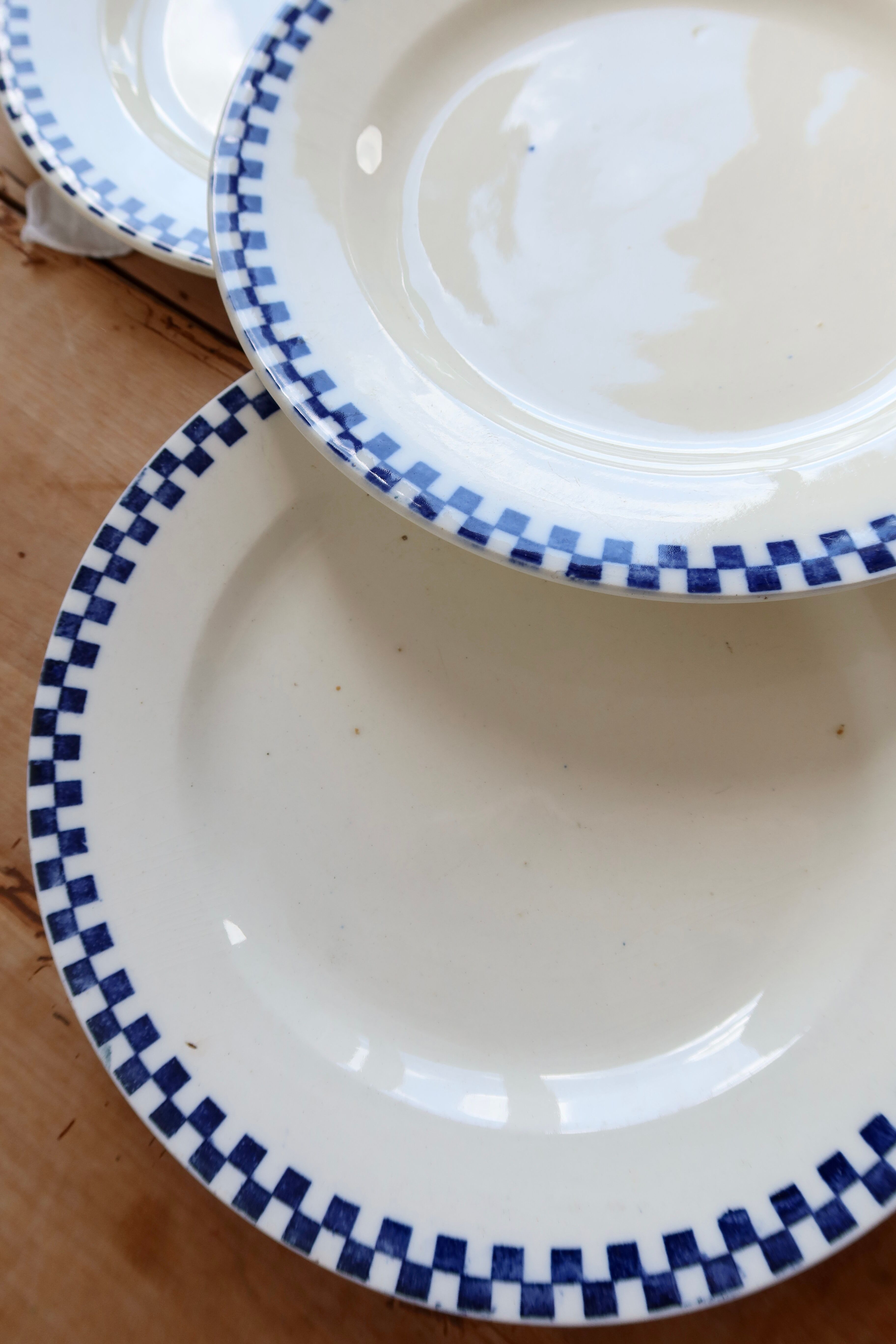 Antique flat plates, ironstone Salins – Checkerboard model