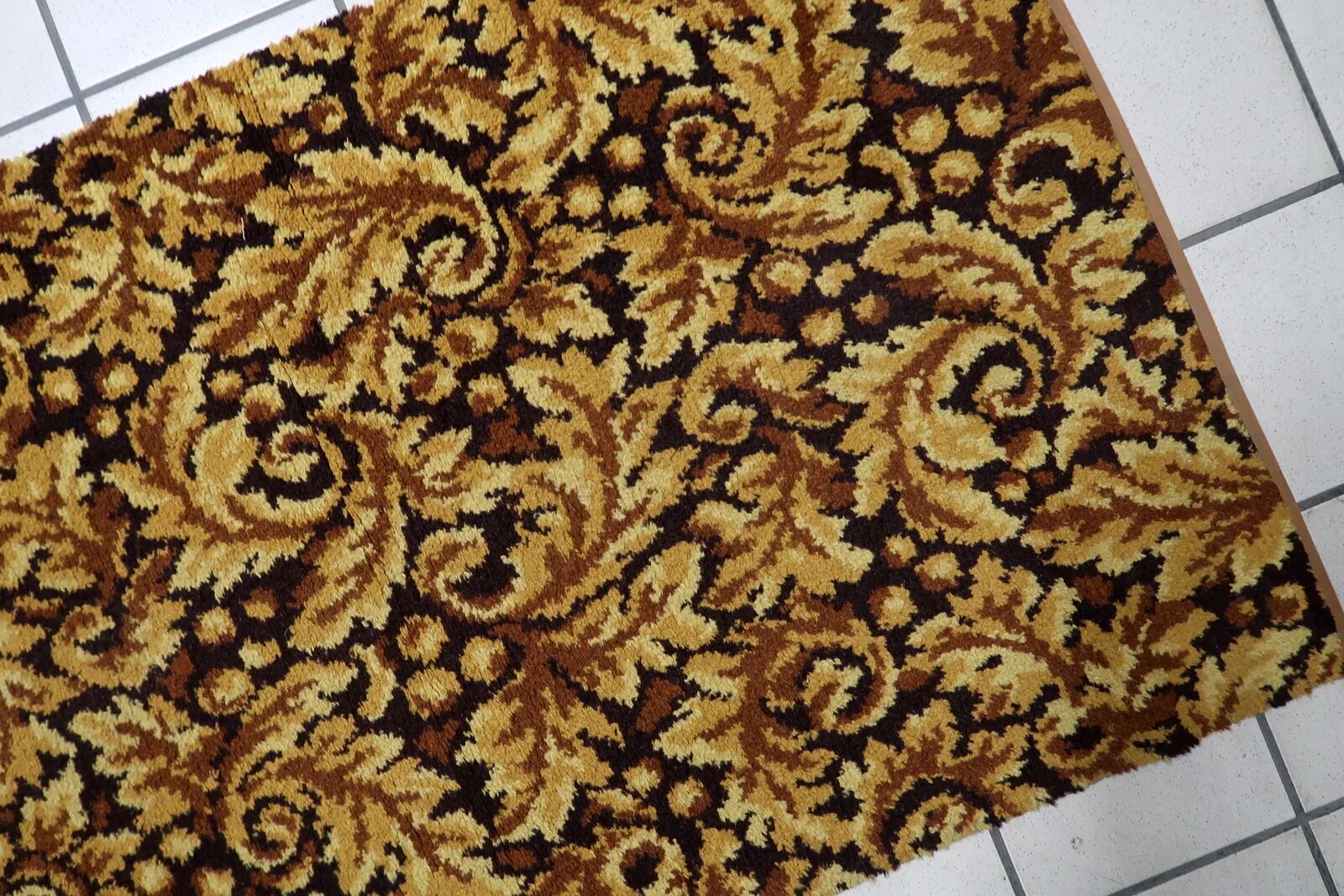 1960s German acrylic runner with gold and brown foliate 2.2' x 10.9' - 1C1288