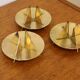 Trio de bougeoirs scandinaves en laiton Pierre Forsell pour Skultuna